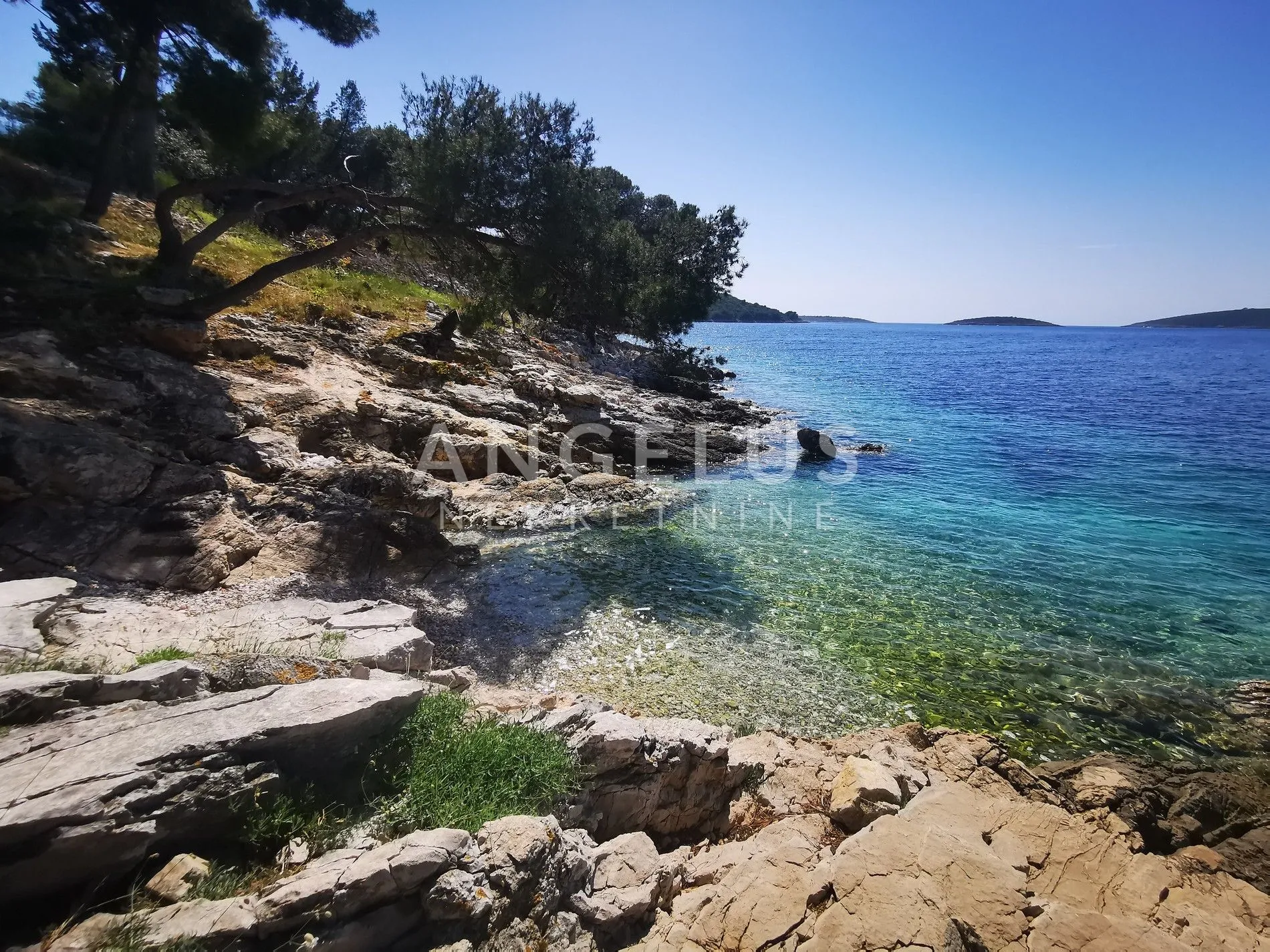 šolta, maslinica - građ.zemljište sa panoramskim pogledom - slika 16