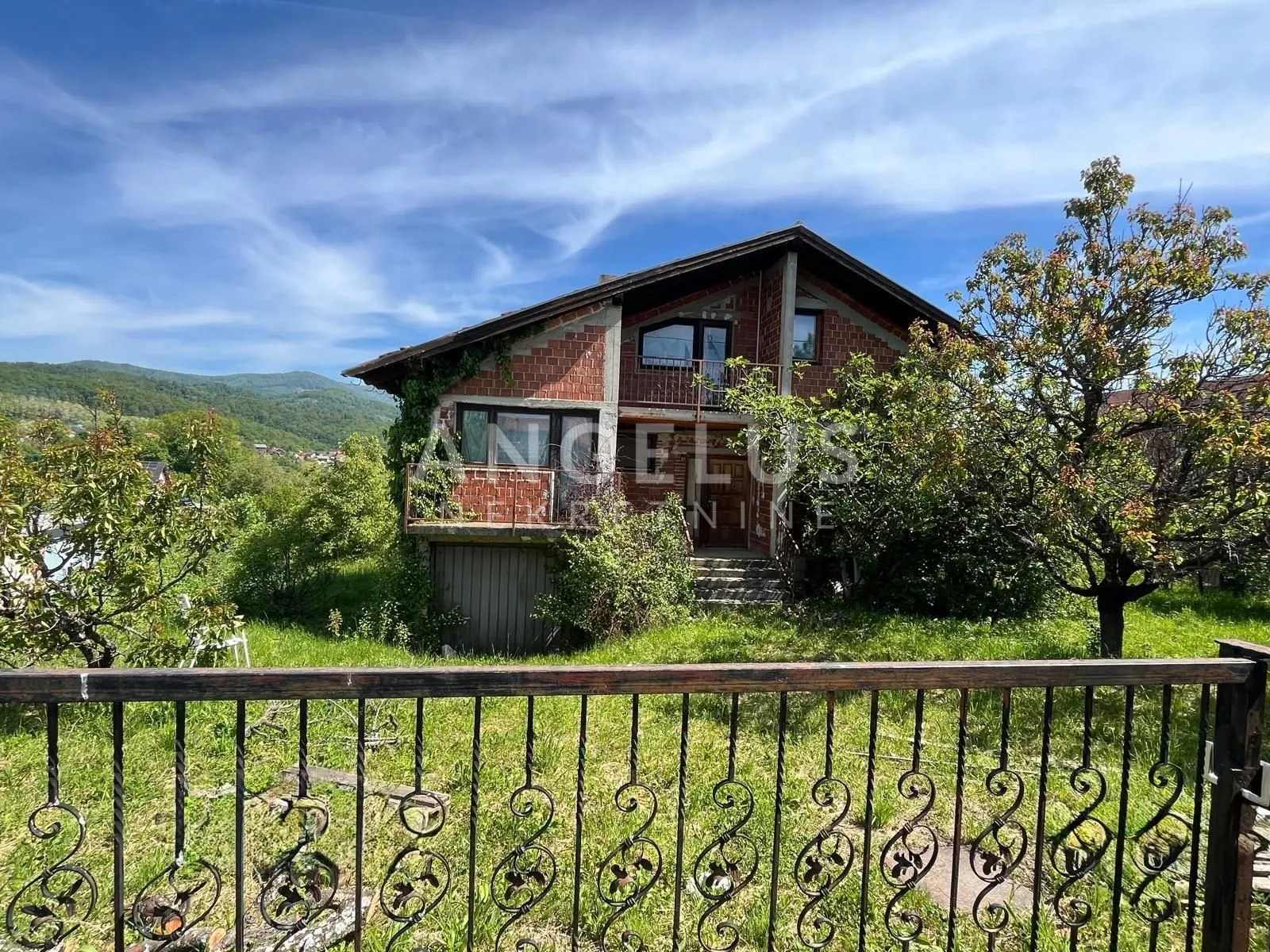 Zagreb, Kustošija - kuća / građ. zemljište 1400m2