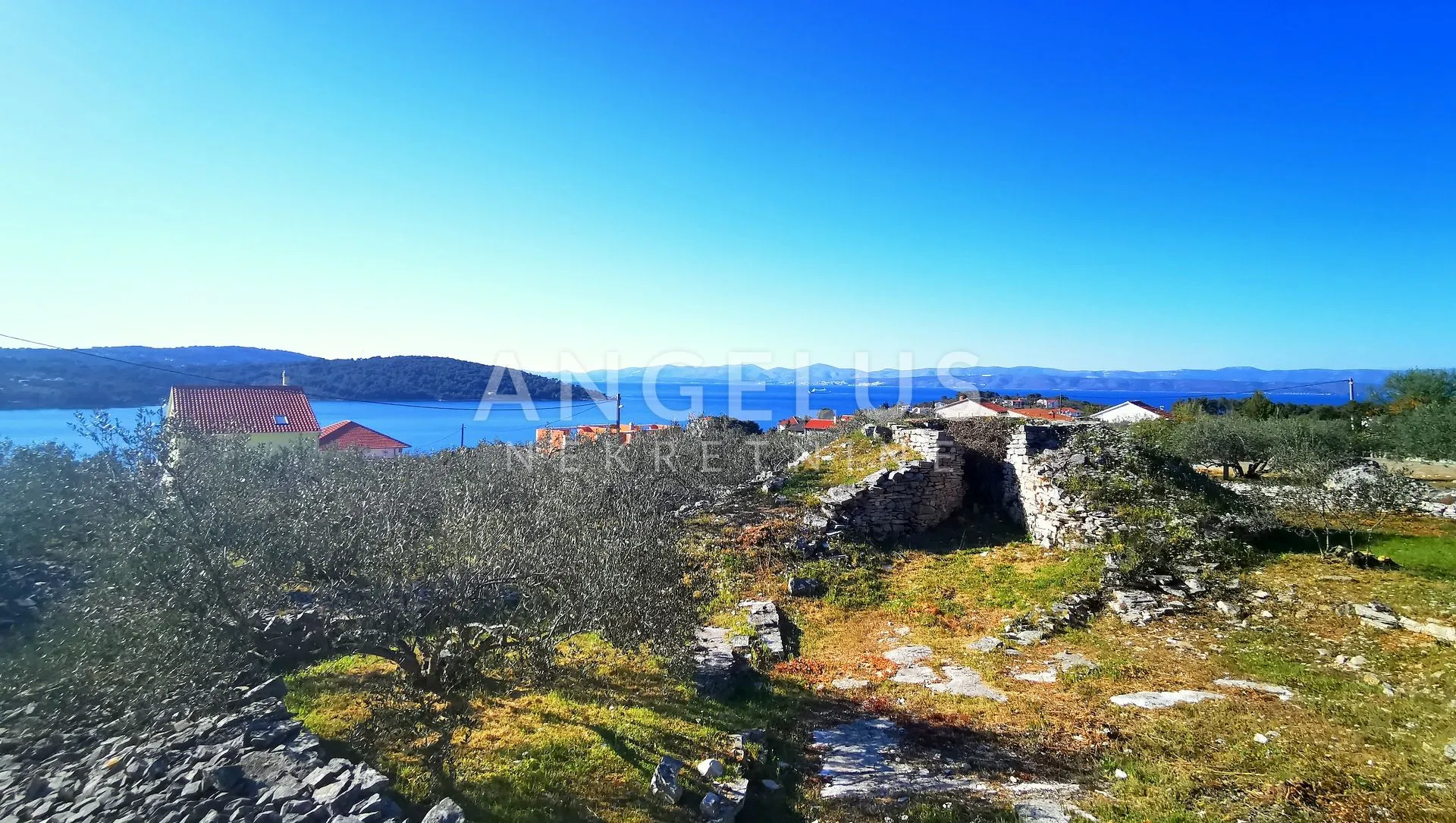 šolta, nečujam - građ.zemljište sa pogledom na more, 5100 m2 - slika 8