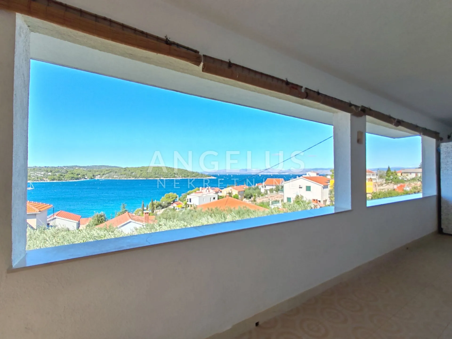 šolta, nečujam - kuća sa okućnicom i pogledom na more - slika 2