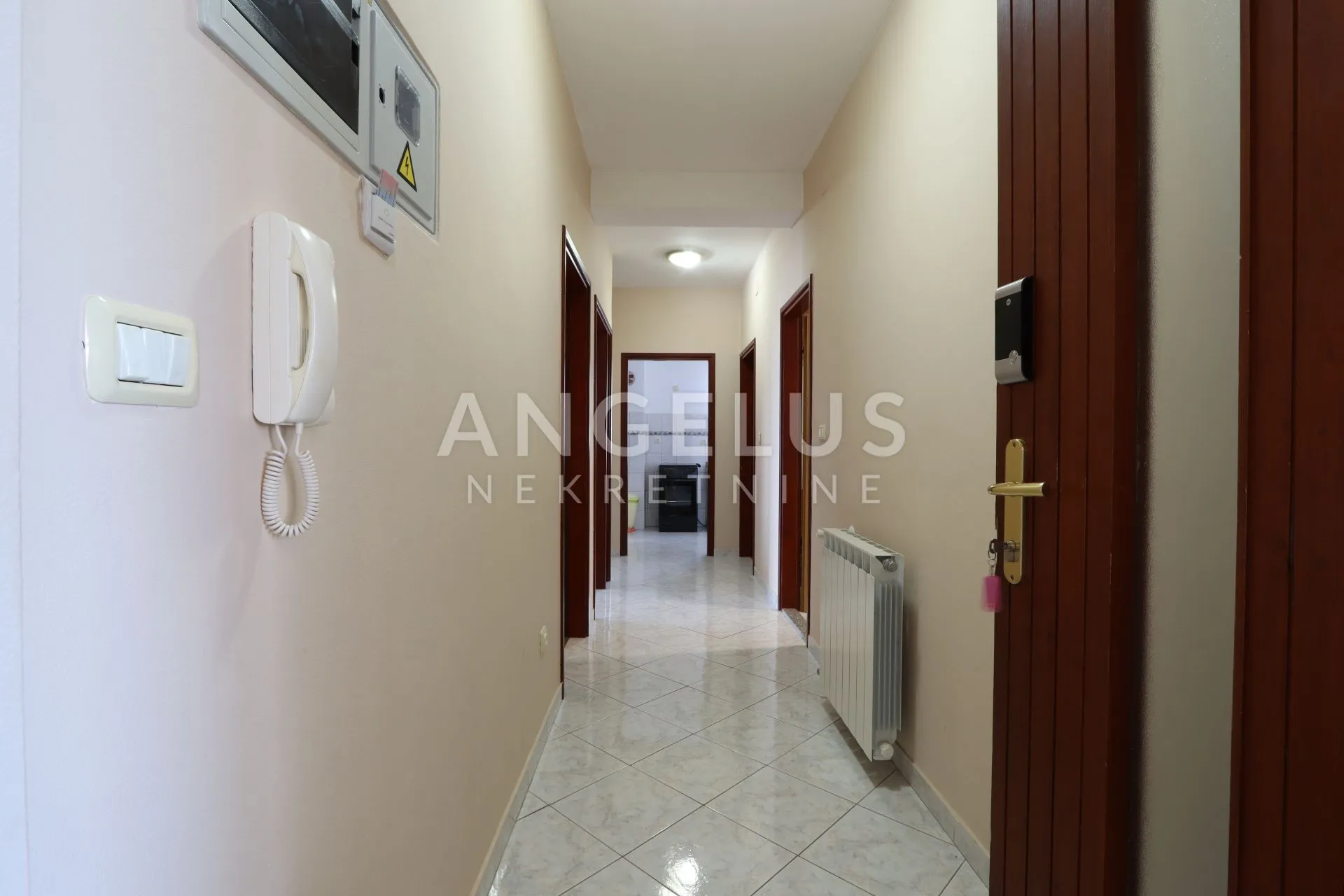istra, pula - apartmanska kuća 629 m2 s bazenom - slika 3