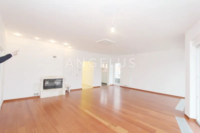 zagreb (prekrižje) stan za najam, 200m2 - slika 9