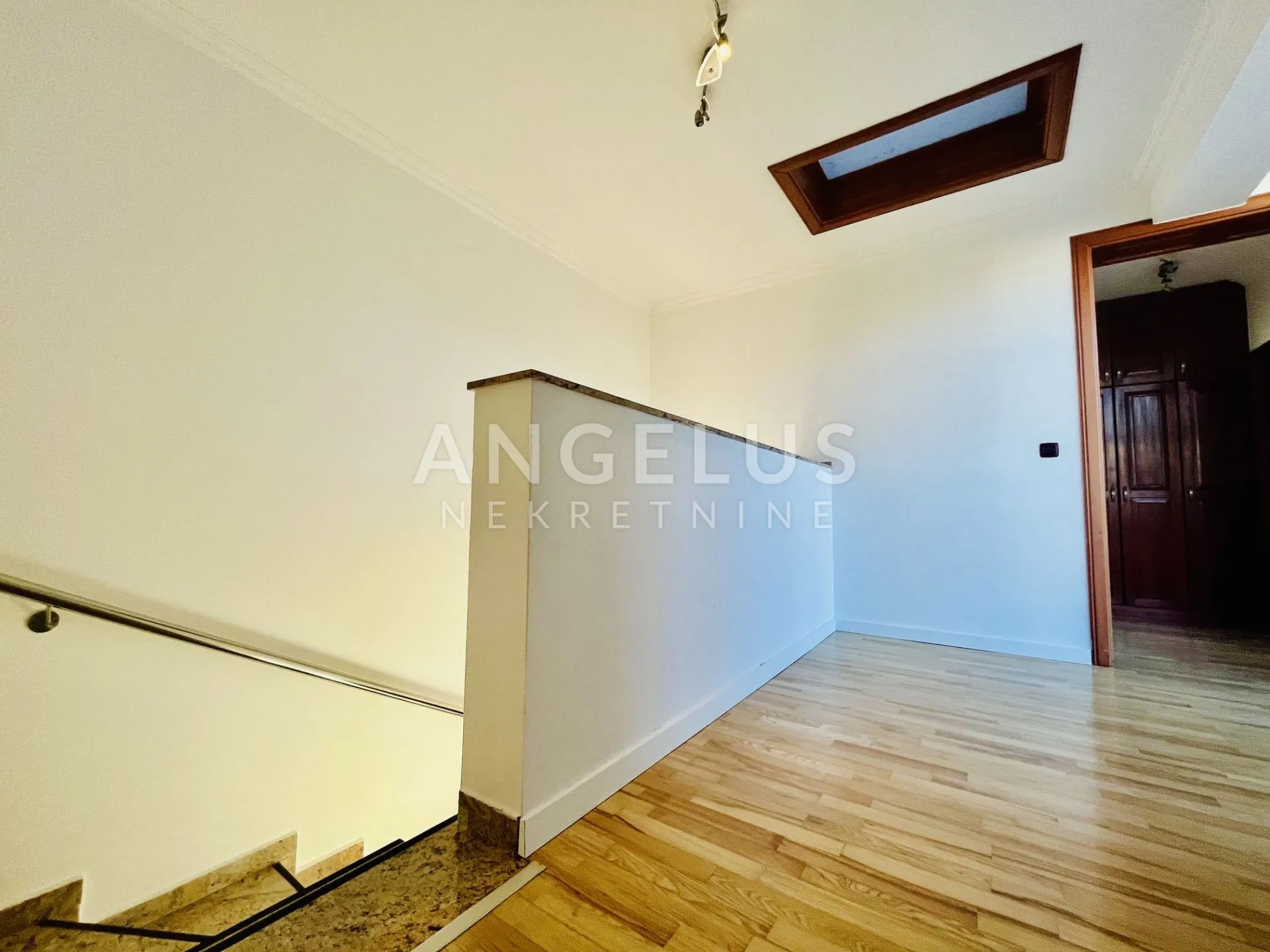 zagreb, šestine-kuća za najam, 300 m2 - slika 18