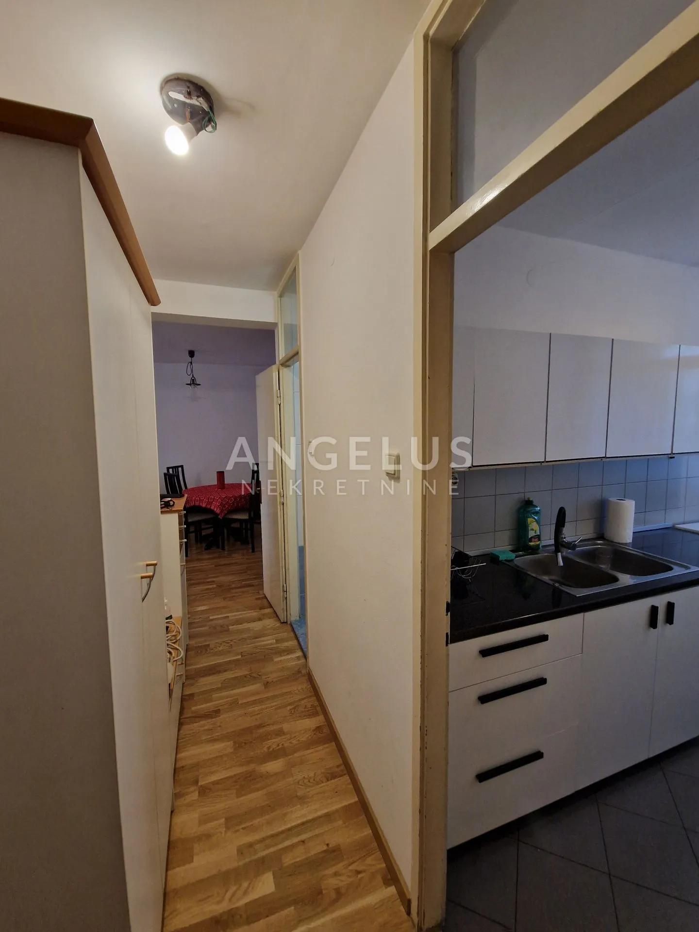 zagreb novi zagreb - siget lijep 2-soban stan 1. kat 54m2 - slika 15