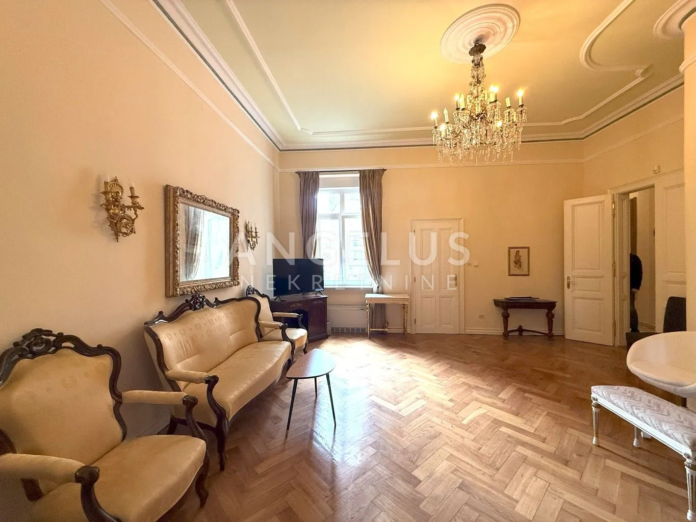 zagreb, centar- građanski stan za najam, 150m2 - slika 6