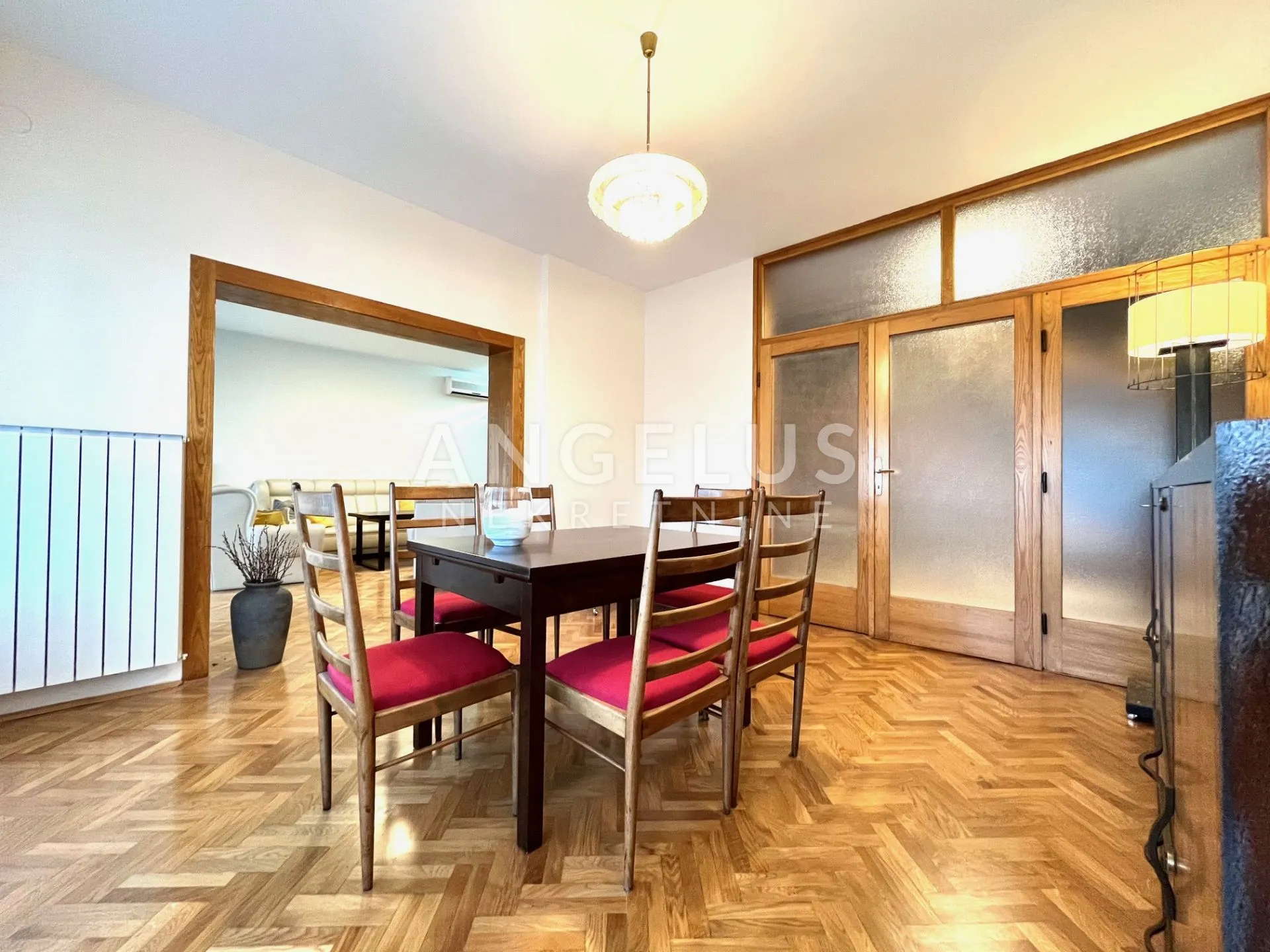 zagreb, pantovčak - šarmantni dvoetažni stan 190m2 s terasom - slika 8