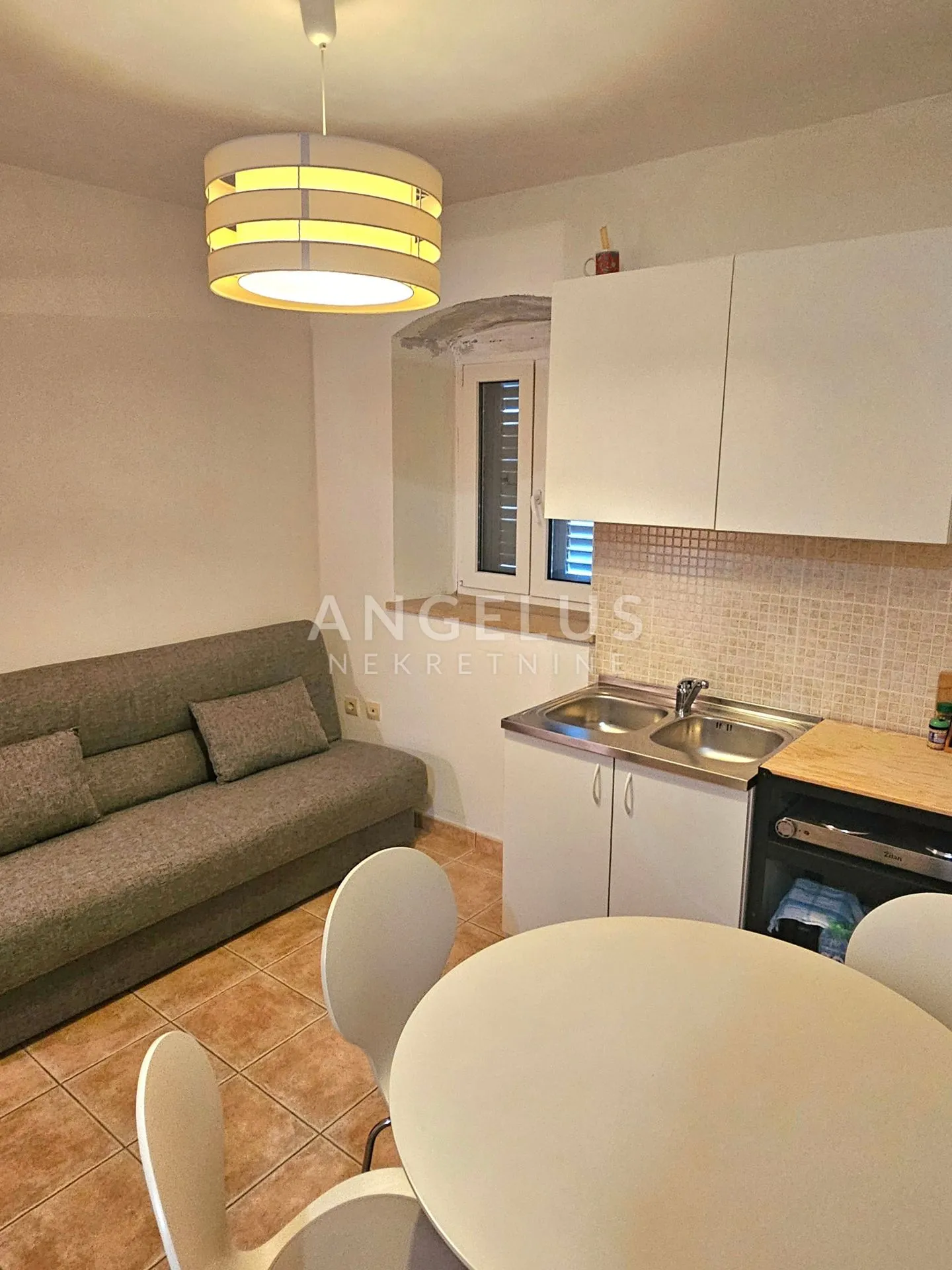 brač, sutivan - renovirana kamena kuća u centru mjesta, 90 m2 - slika 11