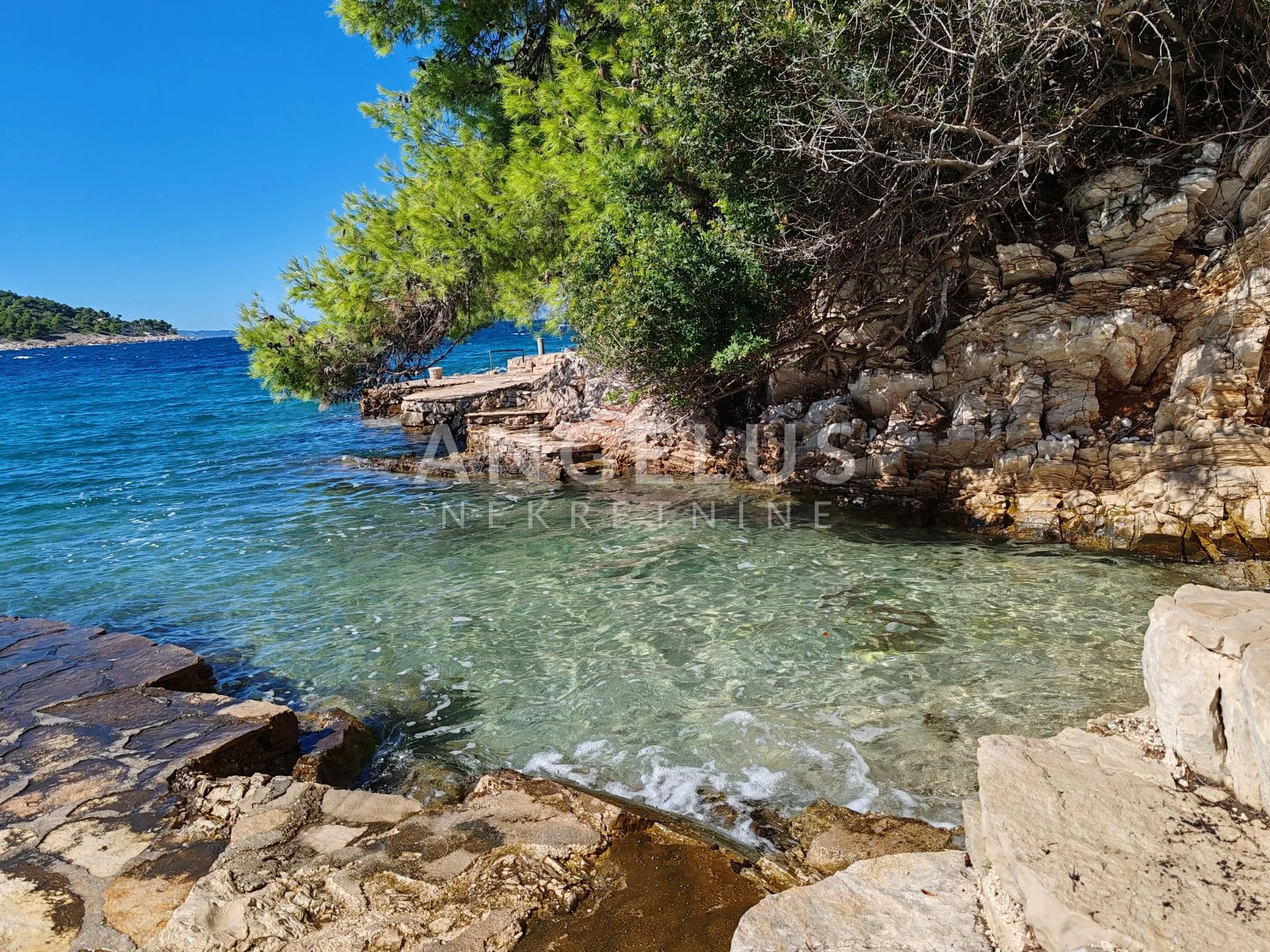 šolta, nečujam - kuća sa okućnicom i pogledom na more - slika 28