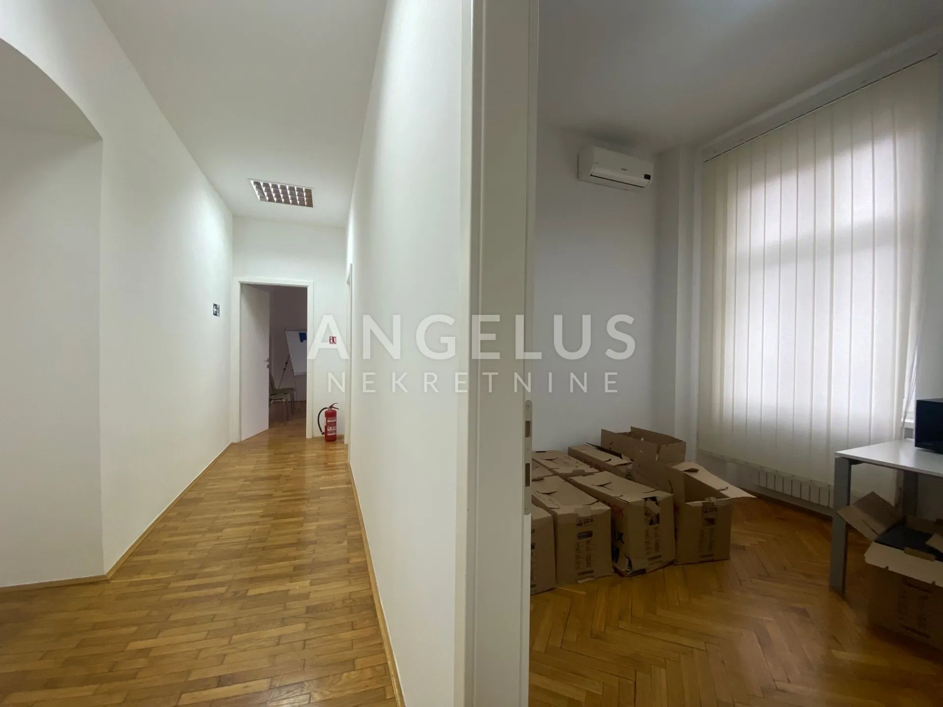 zagreb, centar - građanski stan/poslovni prostor 185m2 - slika 12