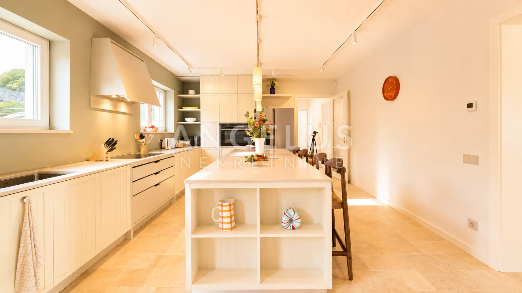 opatija, volosko - kuća s pogledom na more s bazenom, 230m2, dugoročni najam! - slika 13