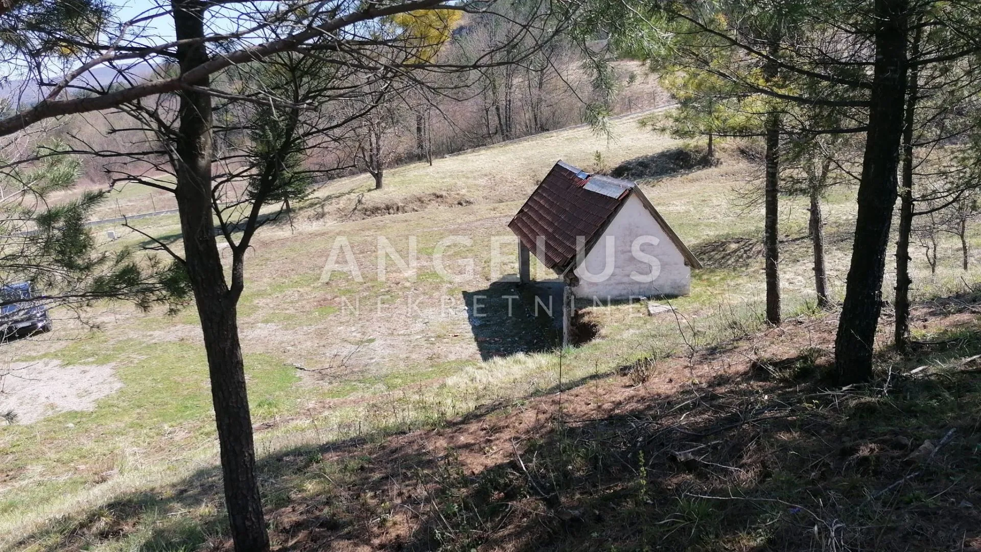 plaški - plaška glava 9800 m2 sa građevinskom dozvolom - slika 3