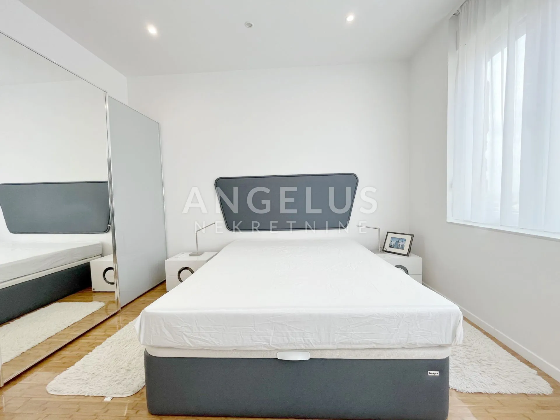 zagreb, centar - stan za najam 150 m2 s garažom - slika 12