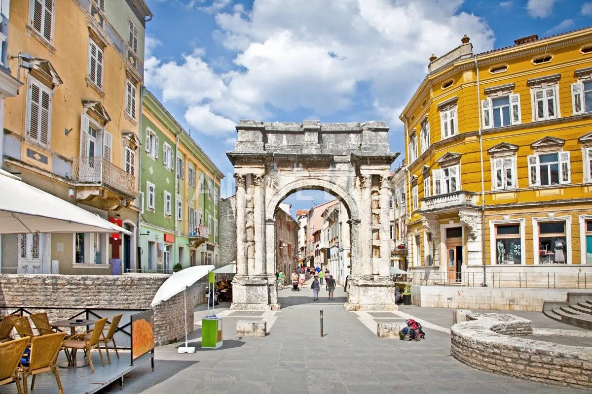 istra, pula - vila s bazenom za dugoročni najam, 285m2 - slika 34