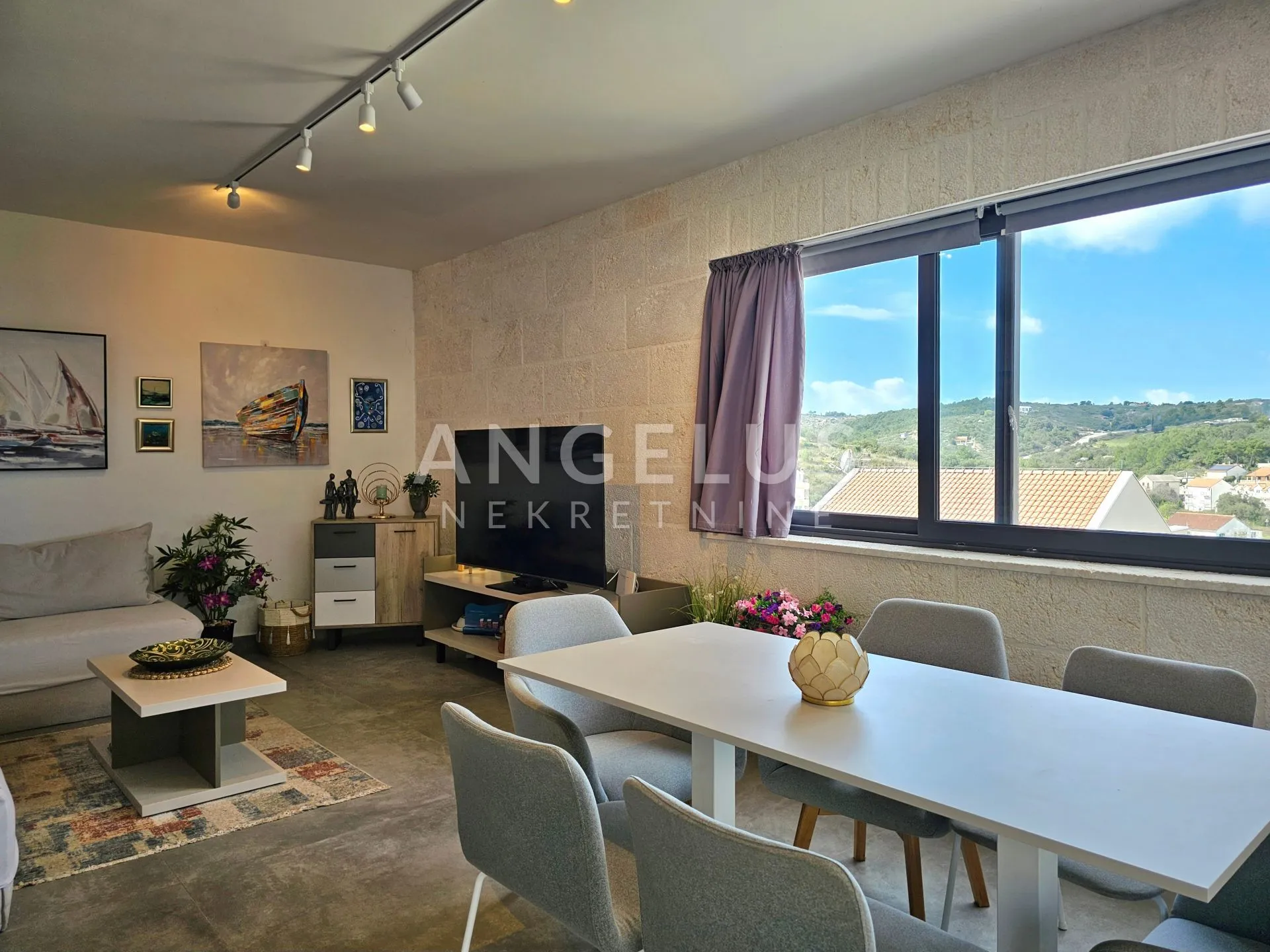 brač, sutivan - dvosoban stan sa terasom i pogledom na more, 112m2, prodaja - slika 2