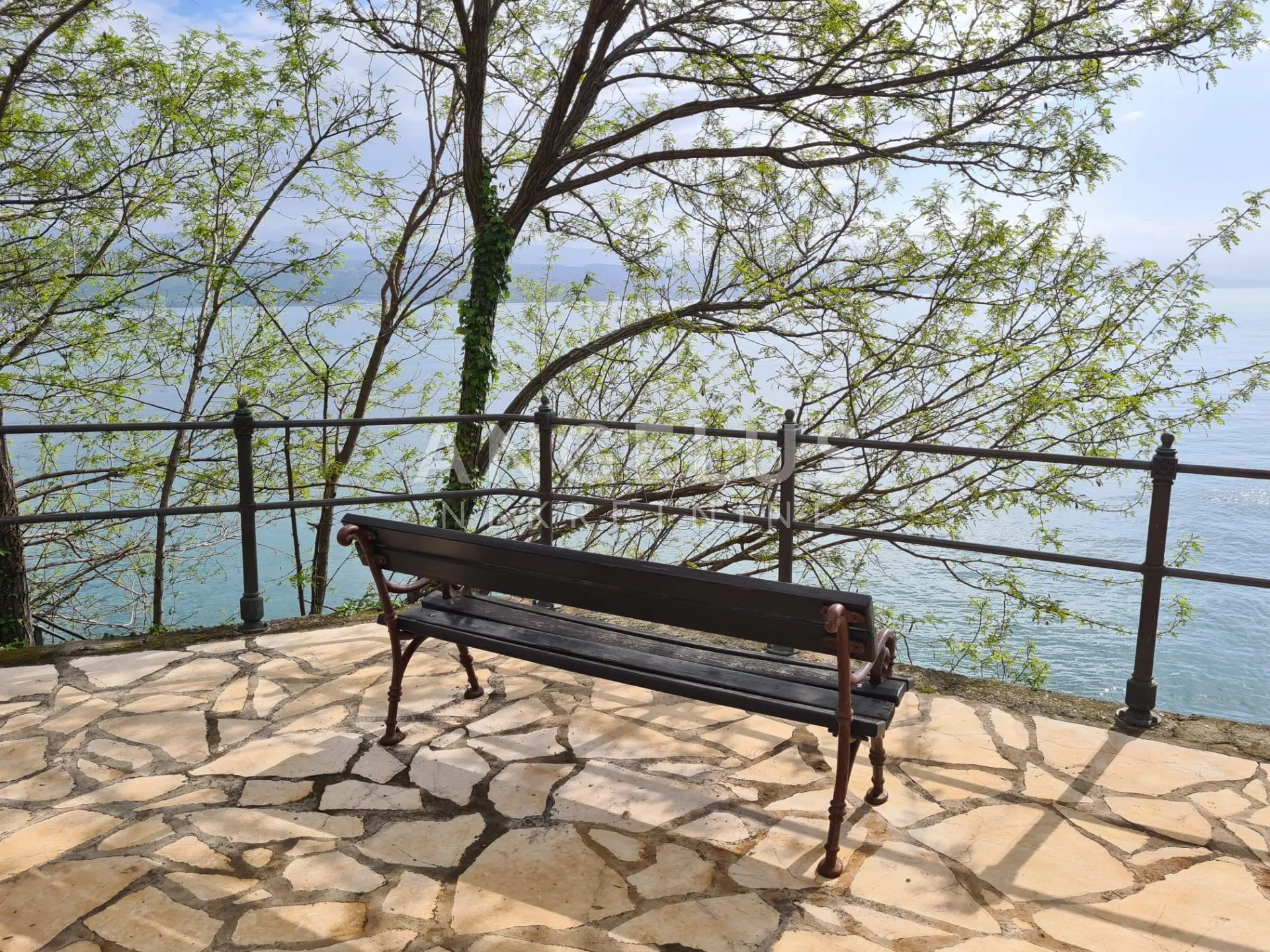 kvarner, opatija - novoizgrađena vila, prvi red do mora - slika 32