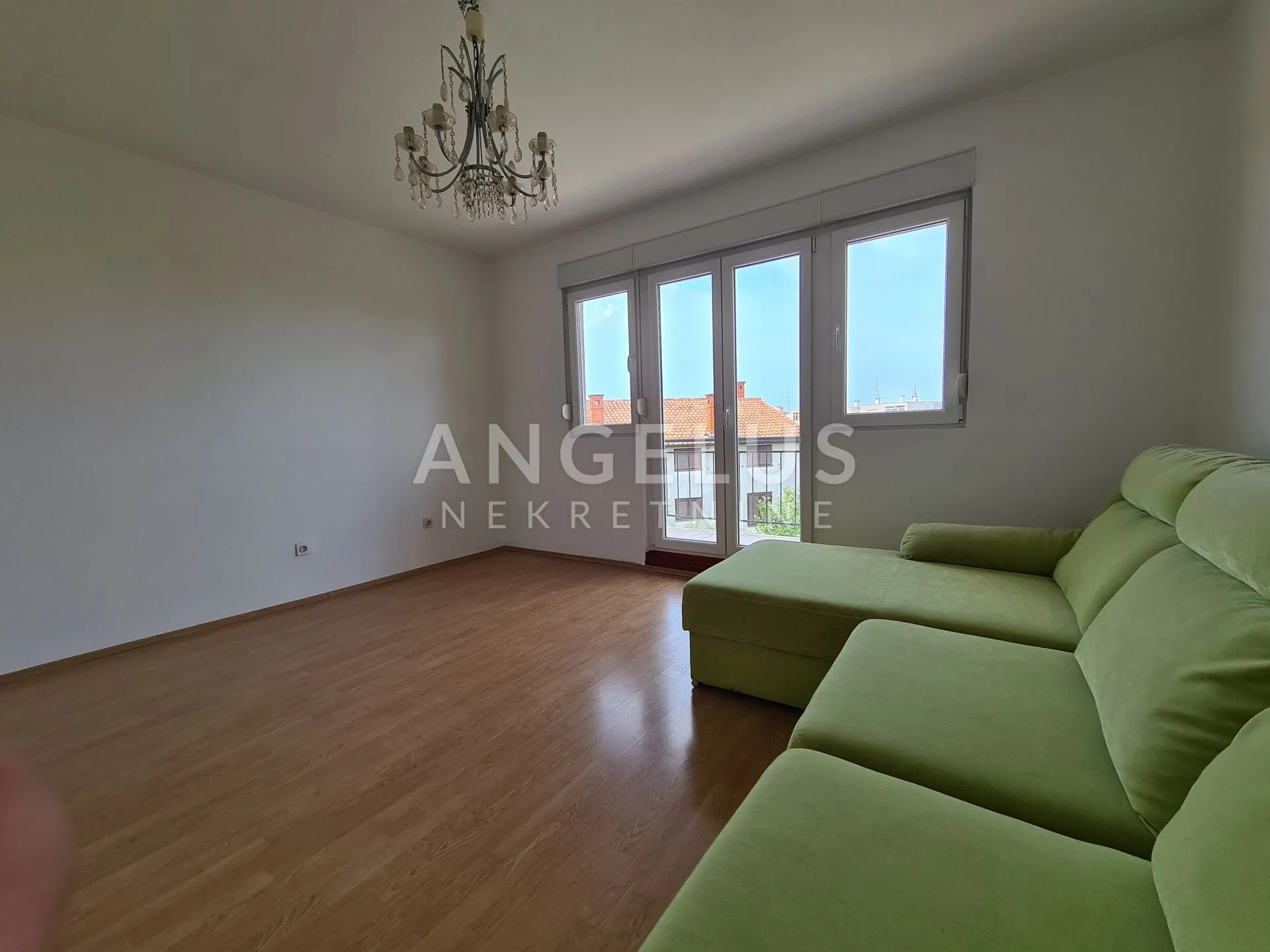 istra, pula - stan 110 m2 sa dvorišta 200 m2, prodaja - slika 9