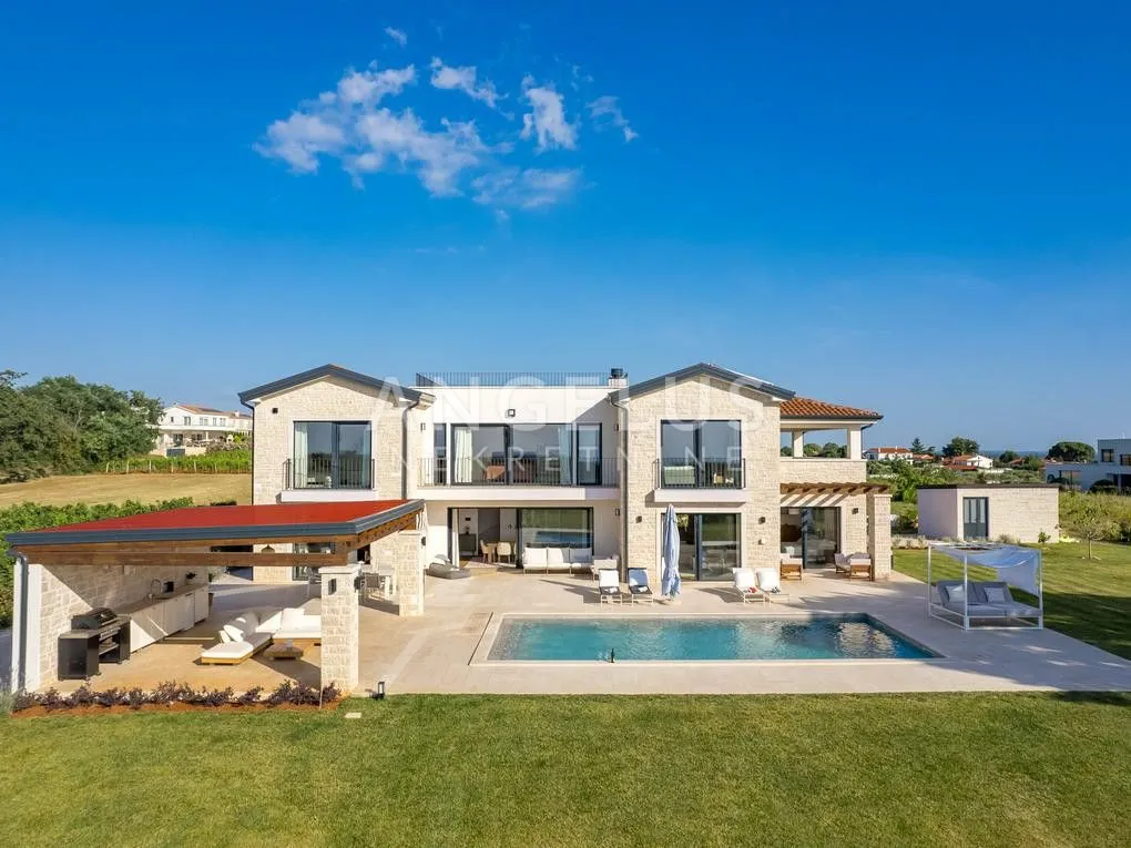 istra, višnjan - vila 402m2 s pogledom na more - slika 2