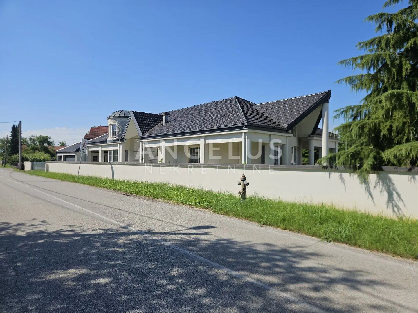 novi zagreb, gornji čehi - kuća 421 m2 sa velikom okućnicom - slika 2