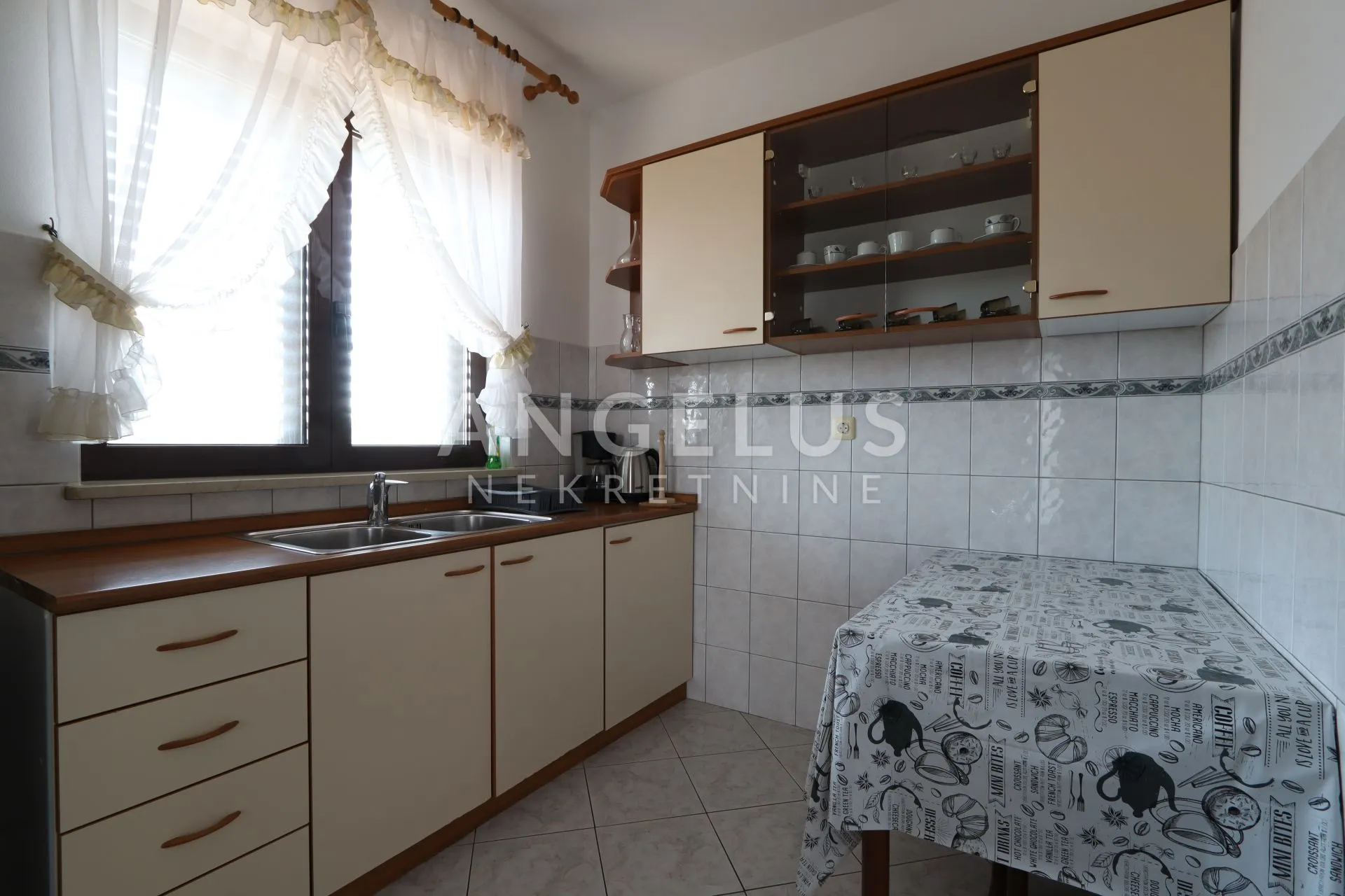 istra, pula - apartmanska kuća 629 m2 s bazenom - slika 18