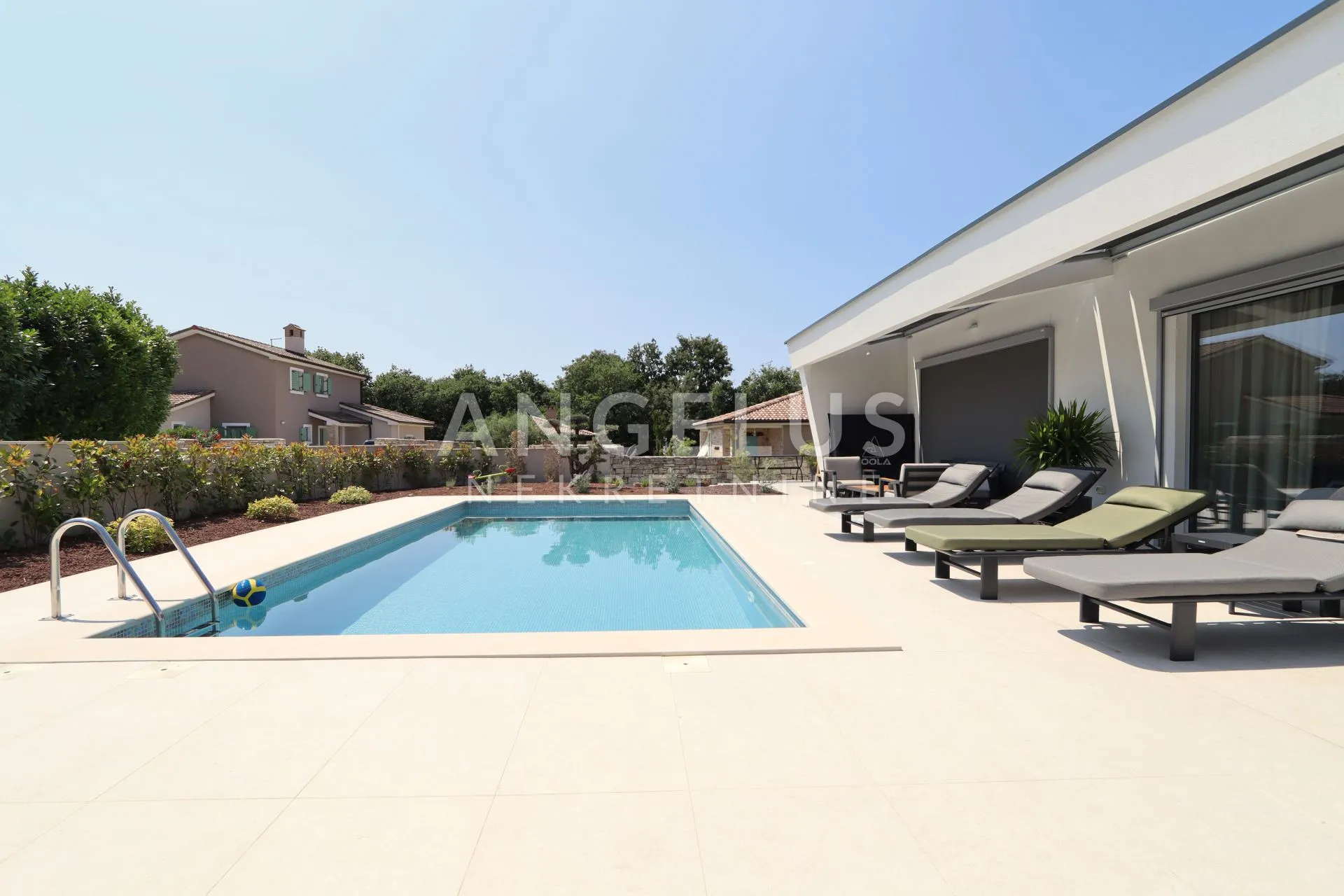 istra, svetvičenat - moderna vila bazenom, 220 m2 - slika 2
