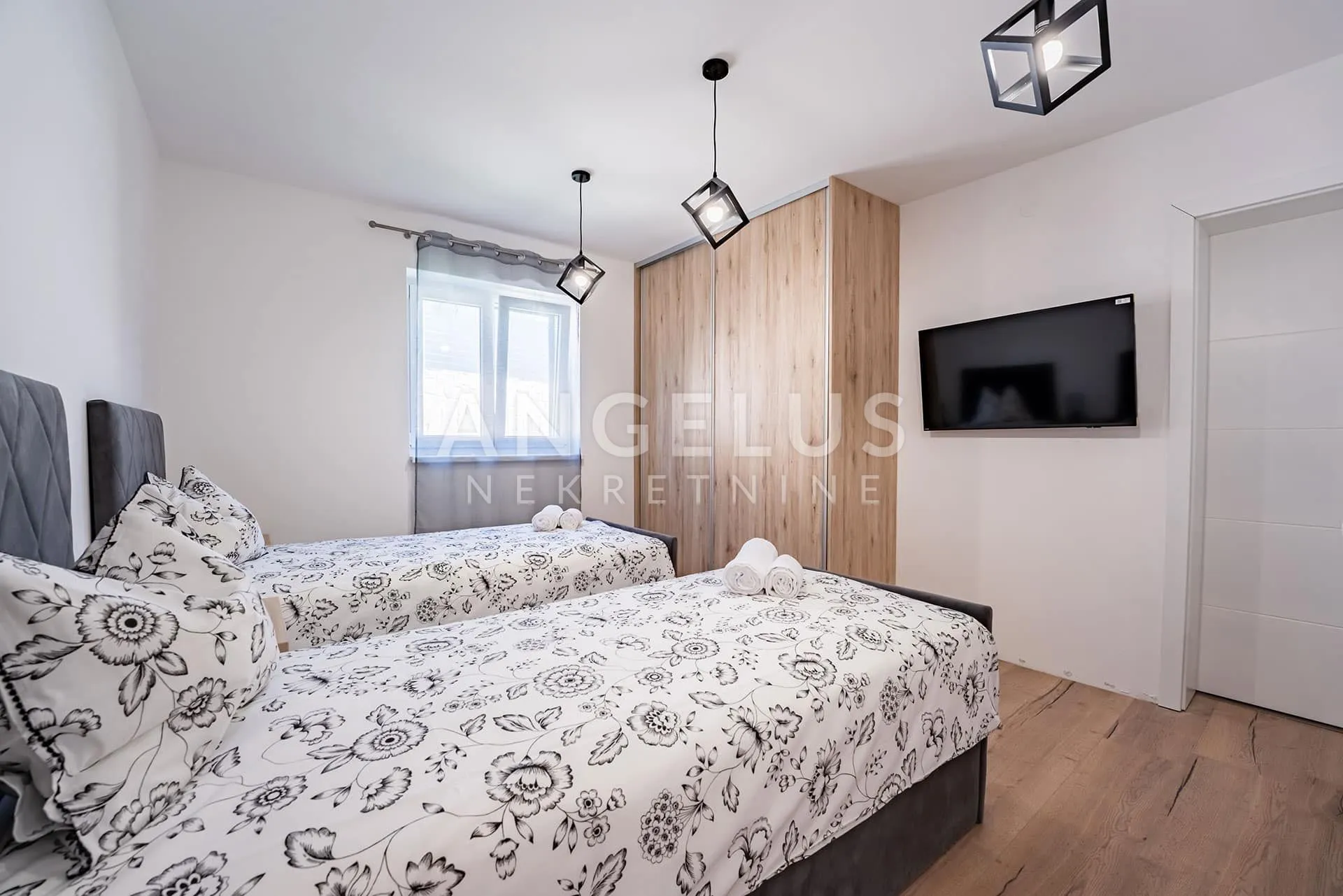krk, dobrinj - vila s bazenom 185m2 - slika 13