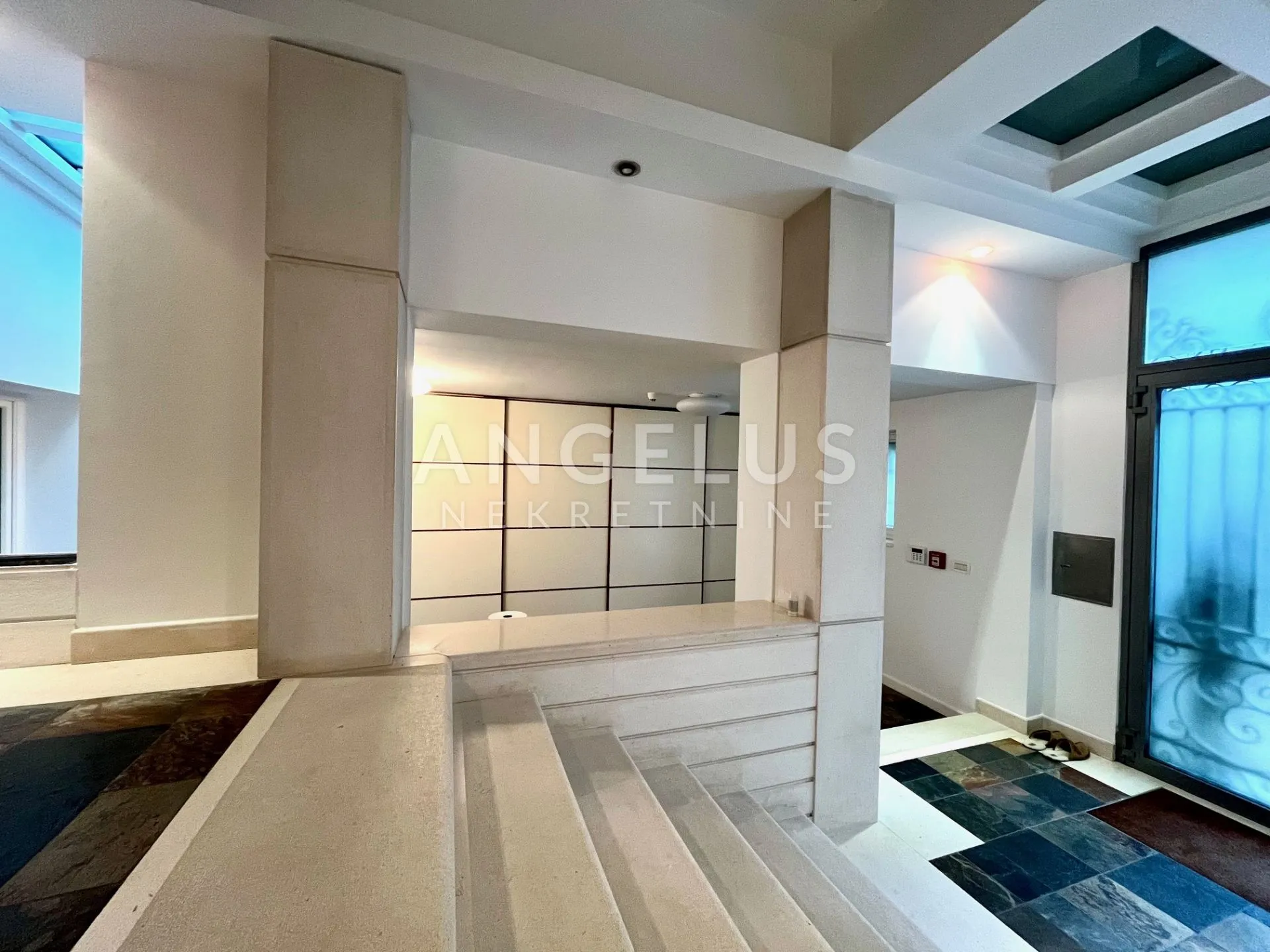 zagreb, tuškanac - obiteljska luksuzna vila 600m2 - slika 30