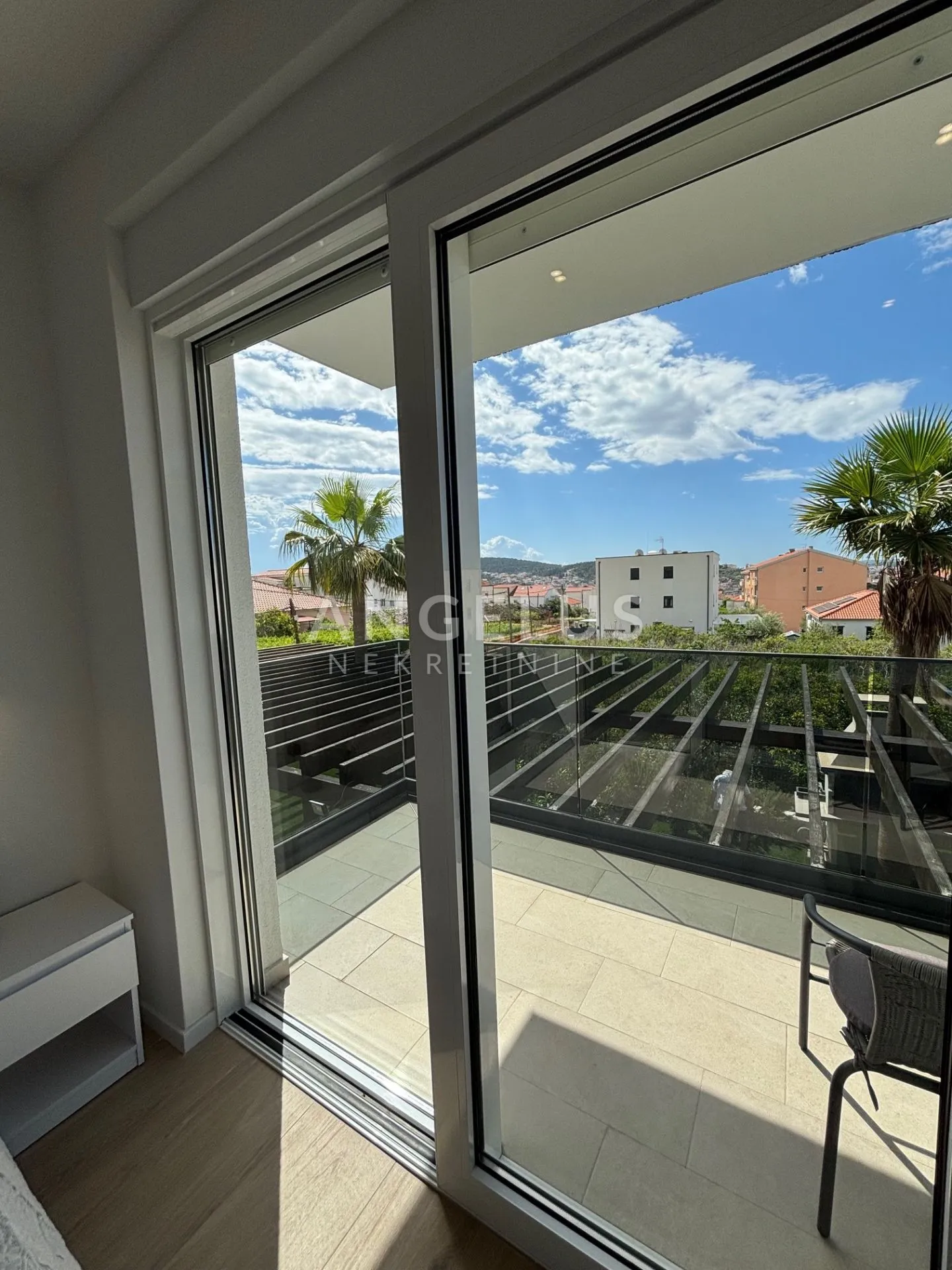 trogir - kompletno namještena kuća s prekrasnim vrtom, 112 m2, dugoročan najam - slika 11