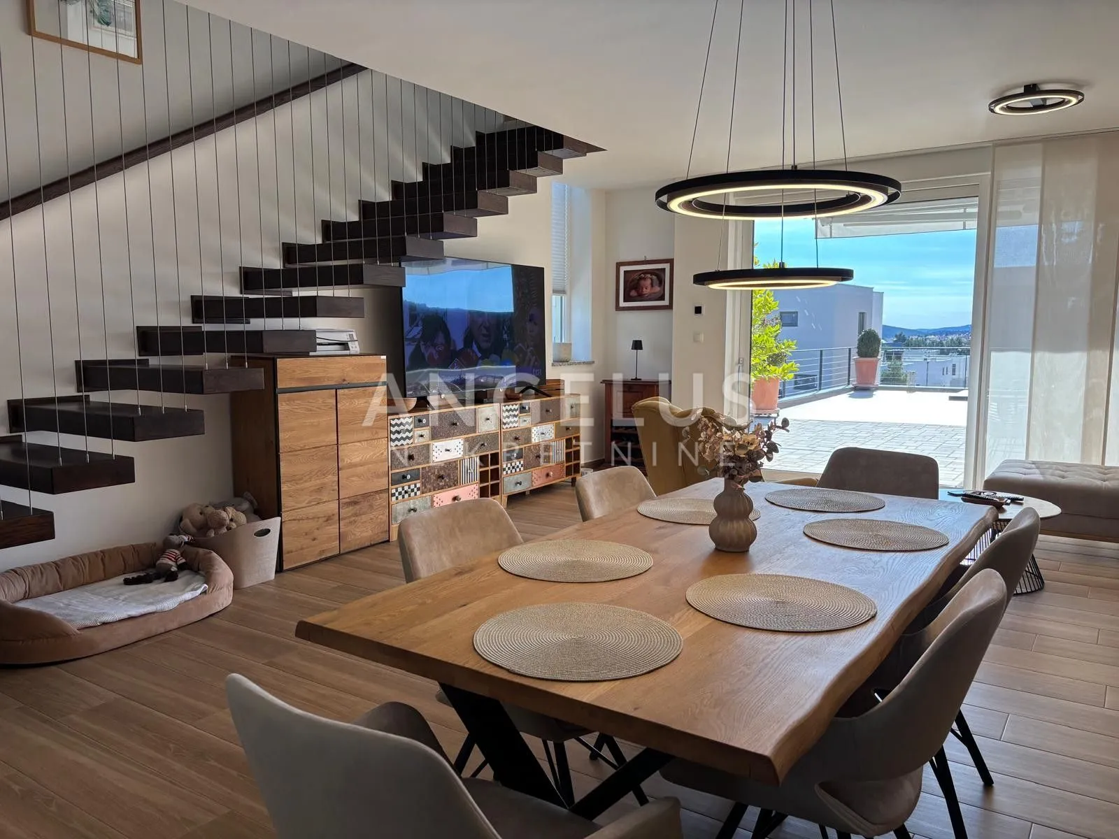 vodice - luksuzna vila s bazenom i pogledom na more, prodaja - slika 2