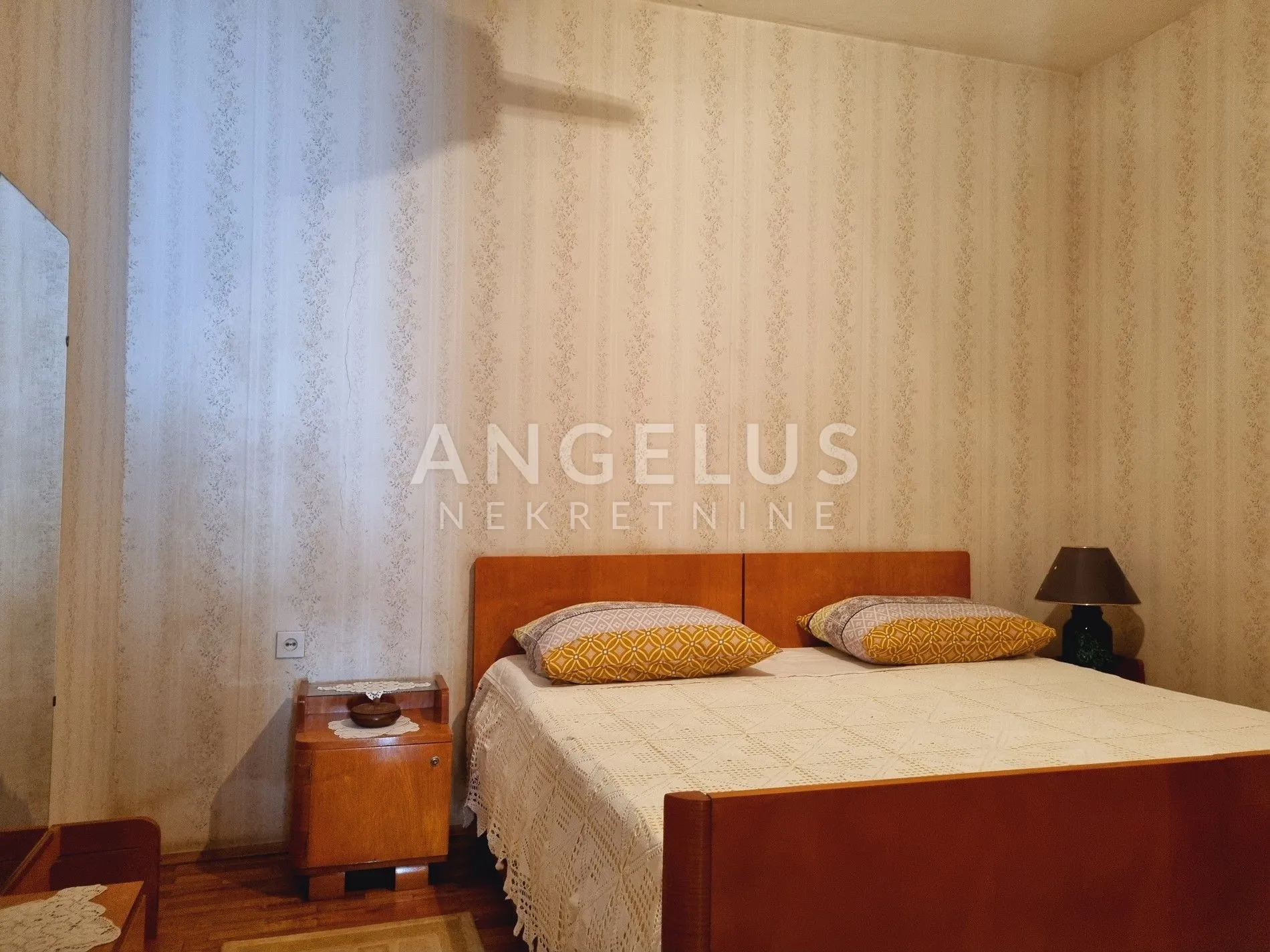 kaštel lukšić - kamena kuća, okućnica i građ. zemljište - slika 7
