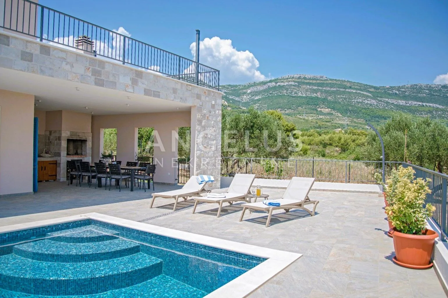 kaštel novi - novoizgrađena mediteranska kuća sa bazenom prodaja - slika 2