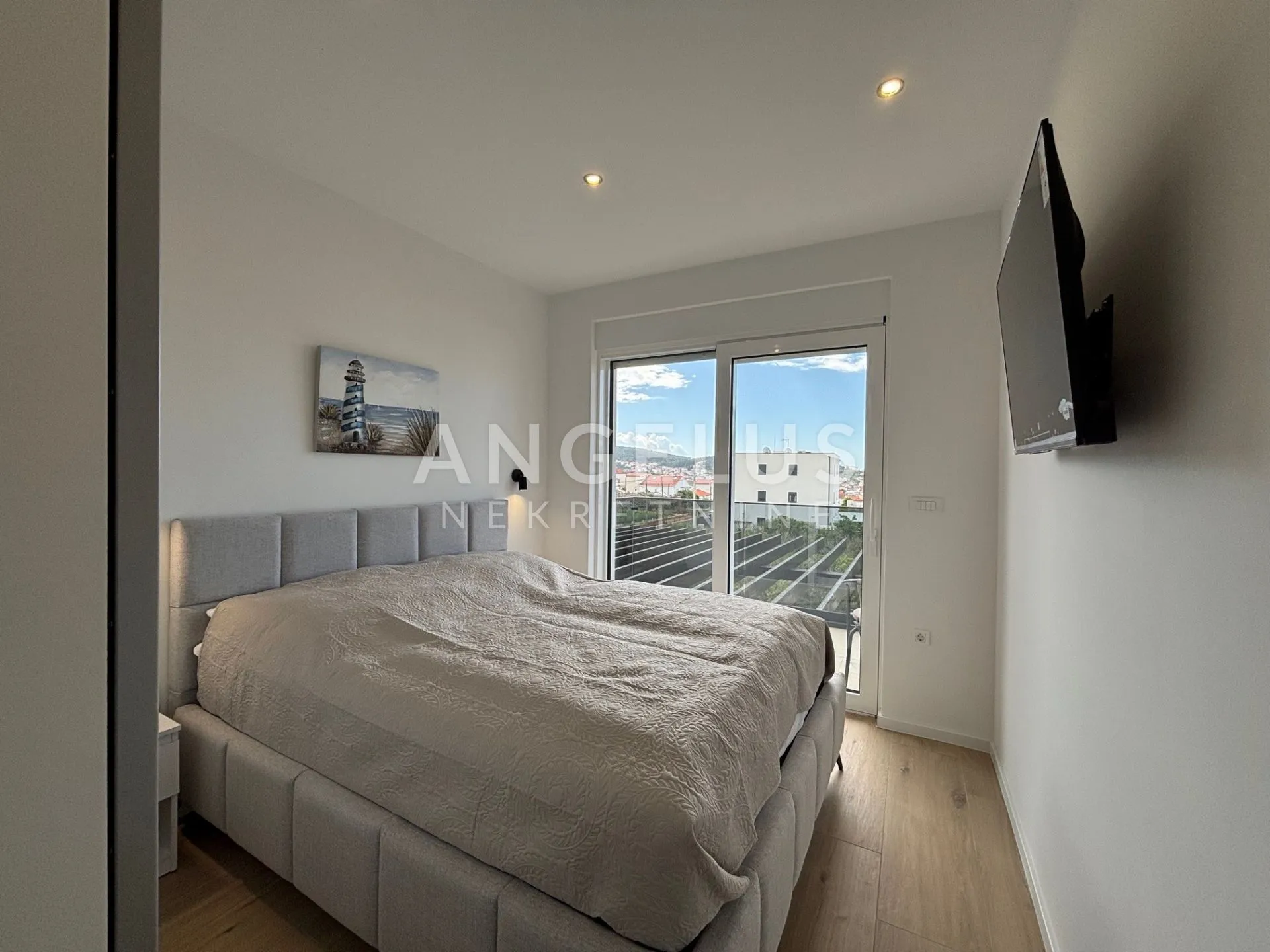 trogir - kompletno namještena kuća s prekrasnim vrtom, 112 m2, dugoročan najam - slika 8