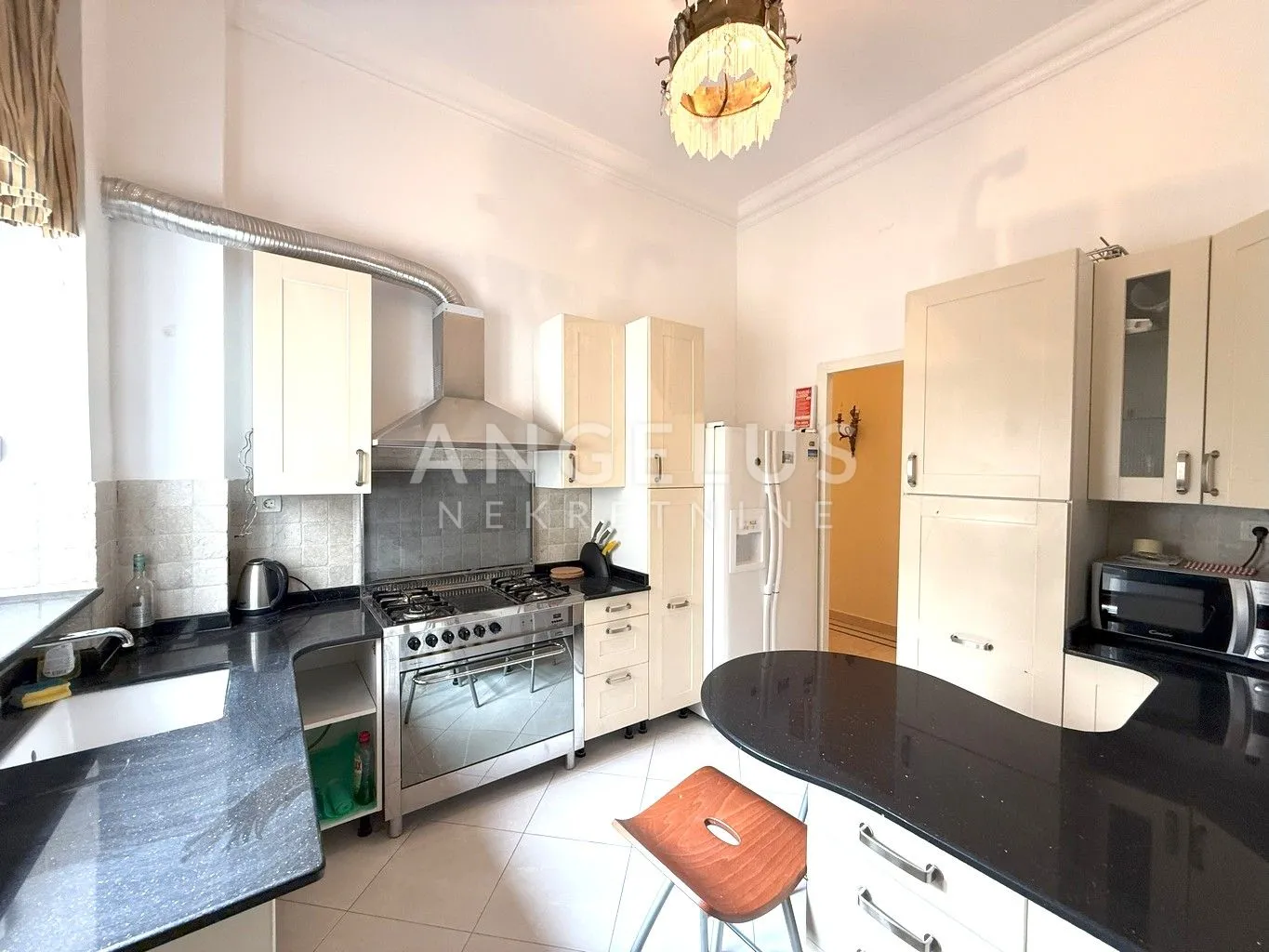 zagreb, centar- građanski stan za najam, 150m2 - slika 14