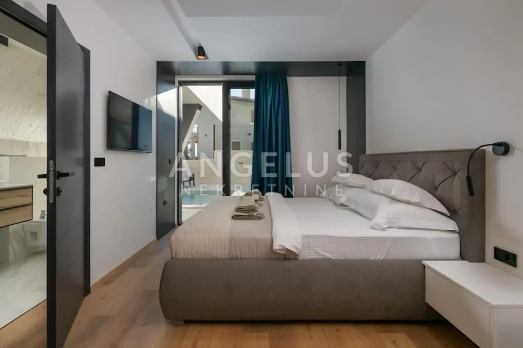 istra, medulin - villa s bazenom 400m2 - slika 11