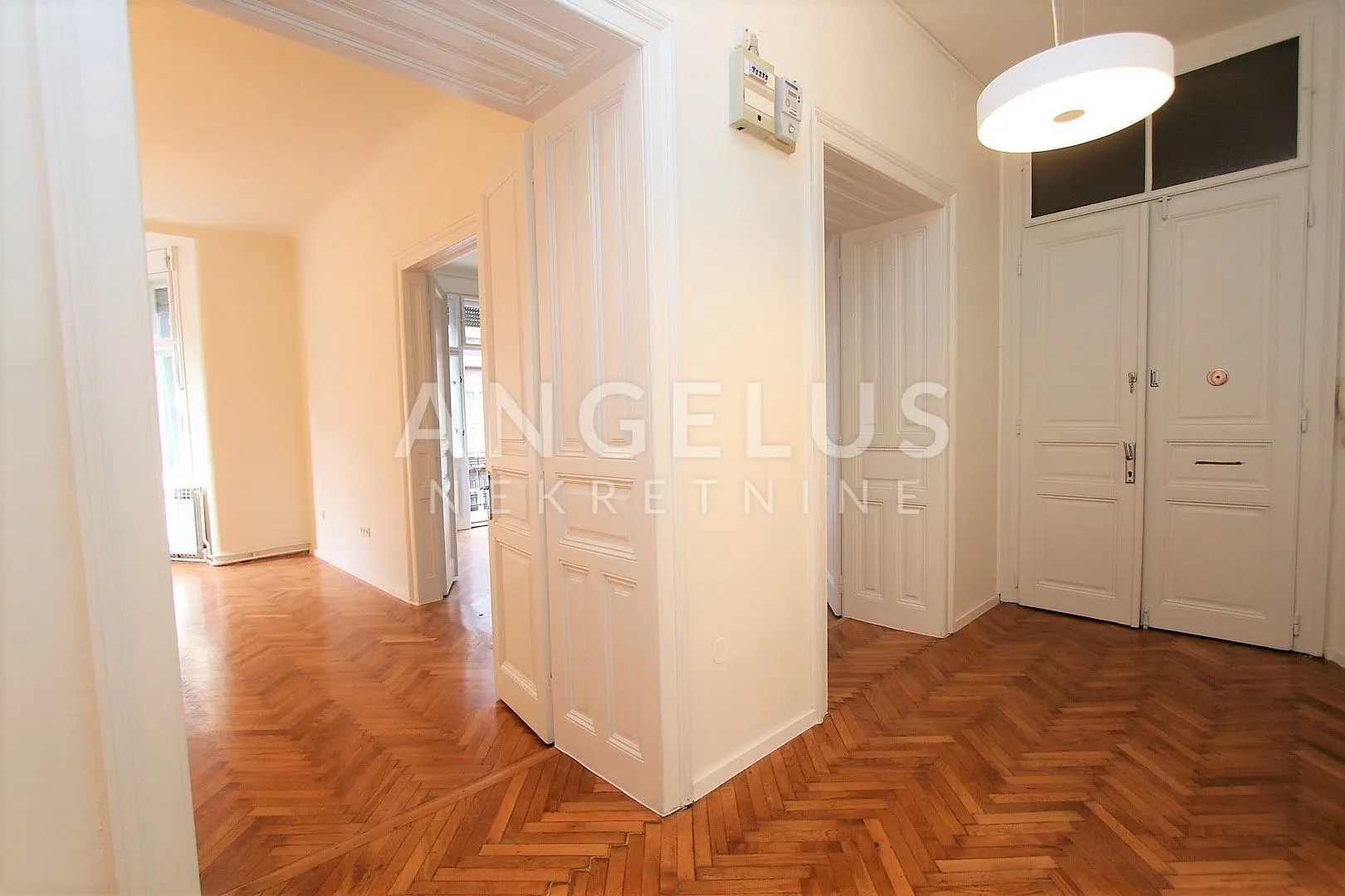 zagreb, centar - stan sa balkonom,123 m2 pokraj zrinjevca - slika 5