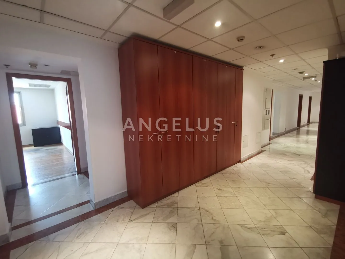 zagreb, centar - poslovna zgrada na prodaju, 2100m2 - slika 23