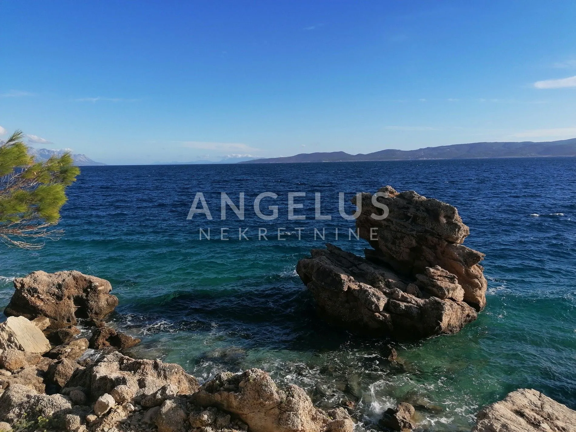 omiška rivijera - građ.zemljište prvi red do mora, pristup plaži - slika 4