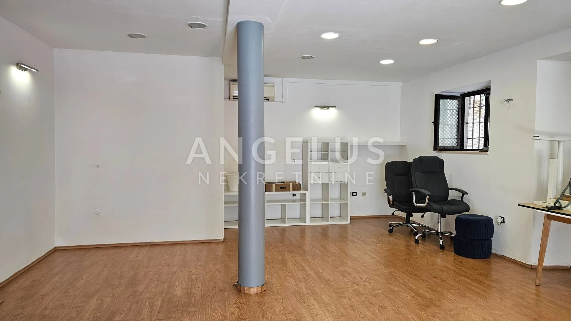split, centar - ulični poslovni prostor, 40 m2 - slika 9