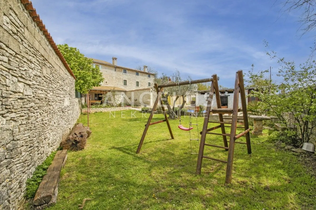 istra, svetvinčenat - dugoročni najam kamene kuće s bazenom, 136m2 - slika 8