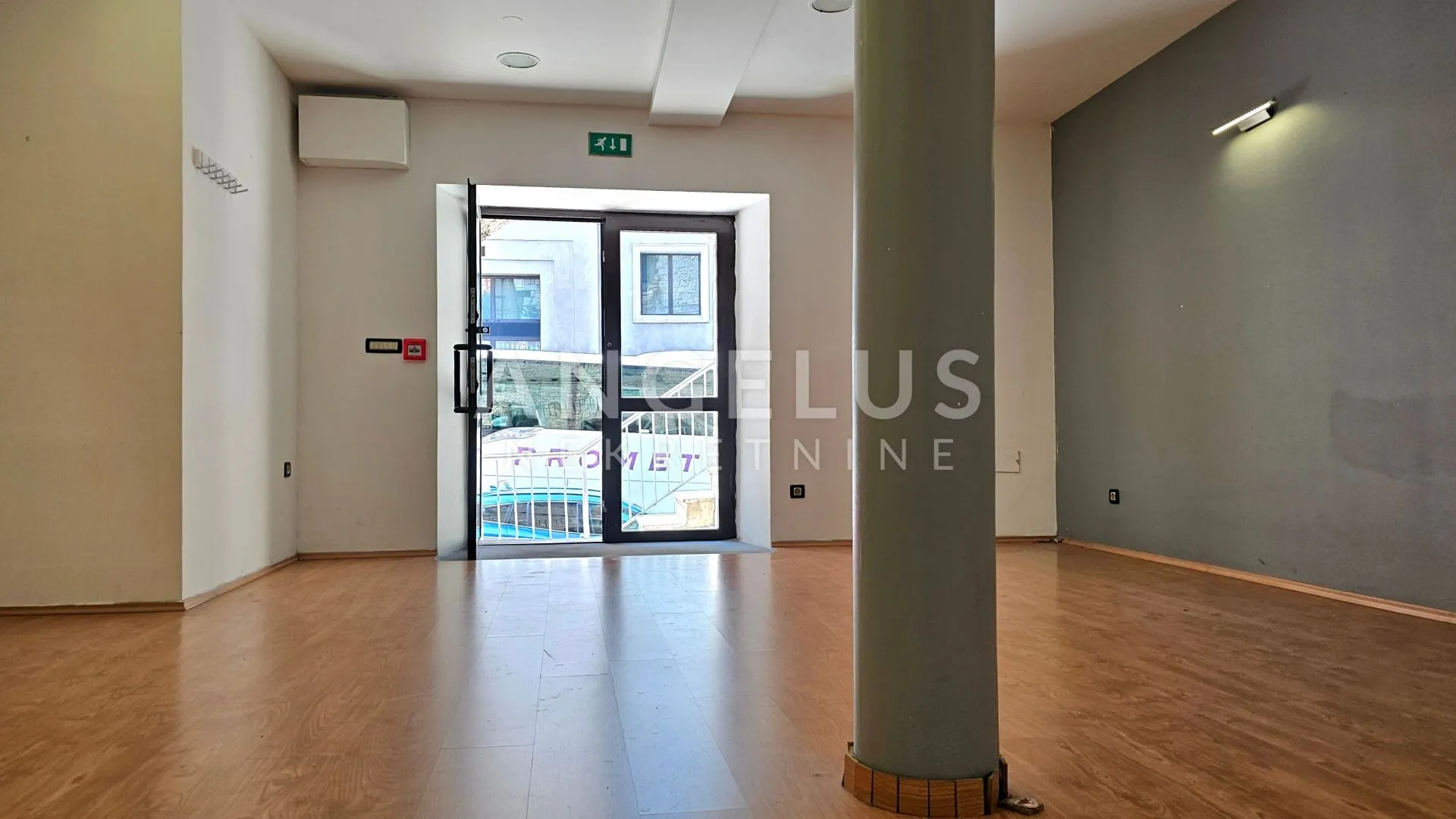 split, centar - ulični poslovni prostor, 40 m2 - slika 8