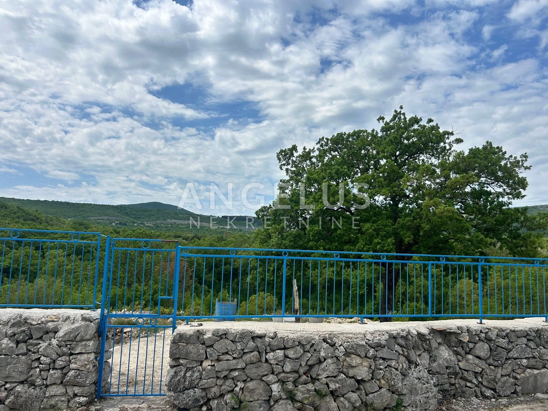 trolokve - poljoprivredno zem sa kamenom kućom, 26.000 m2, prodaja - slika 16