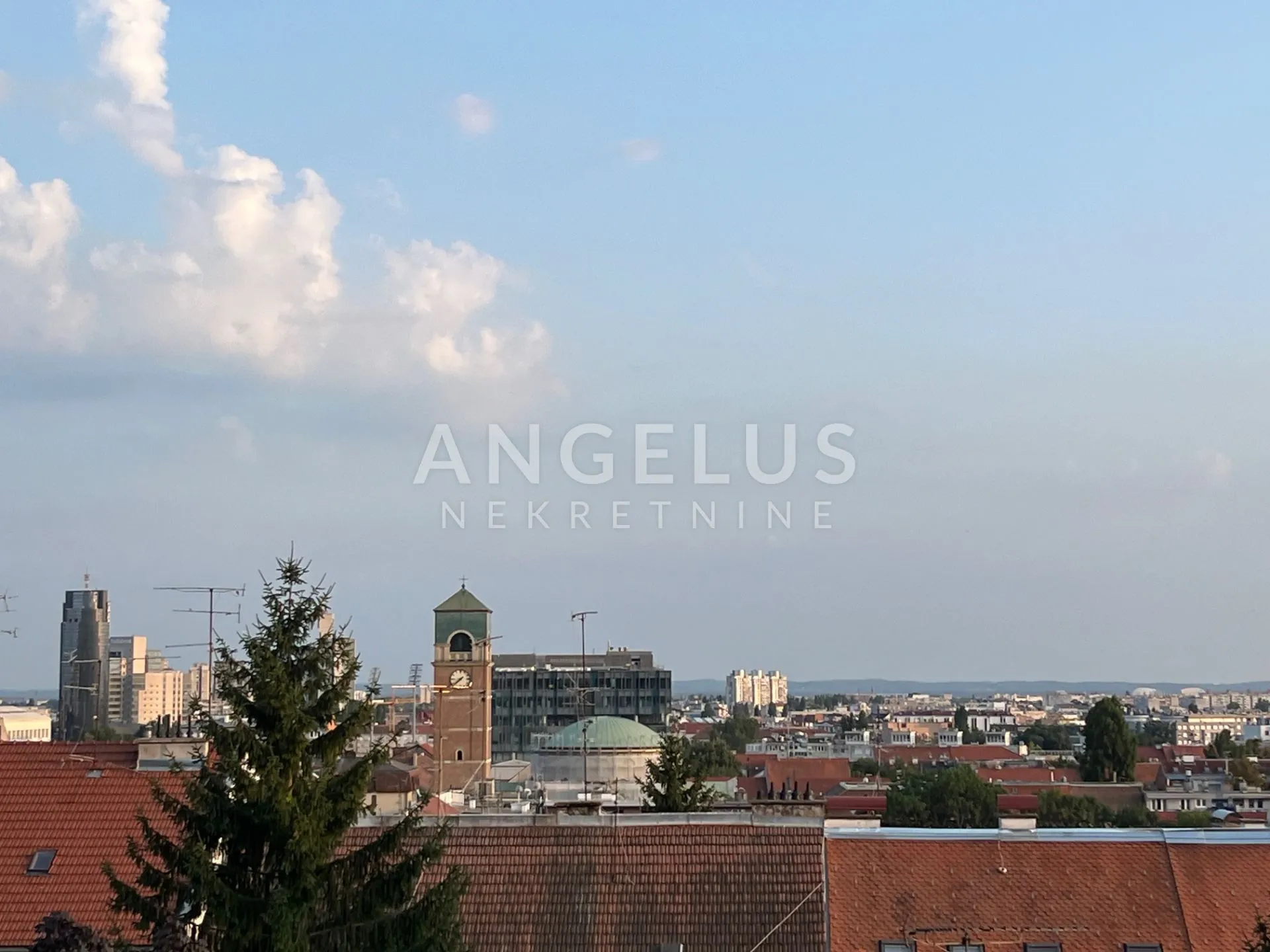 zagreb, pantovčak - šarmantni dvoetažni stan 190m2 s terasom - slika 26