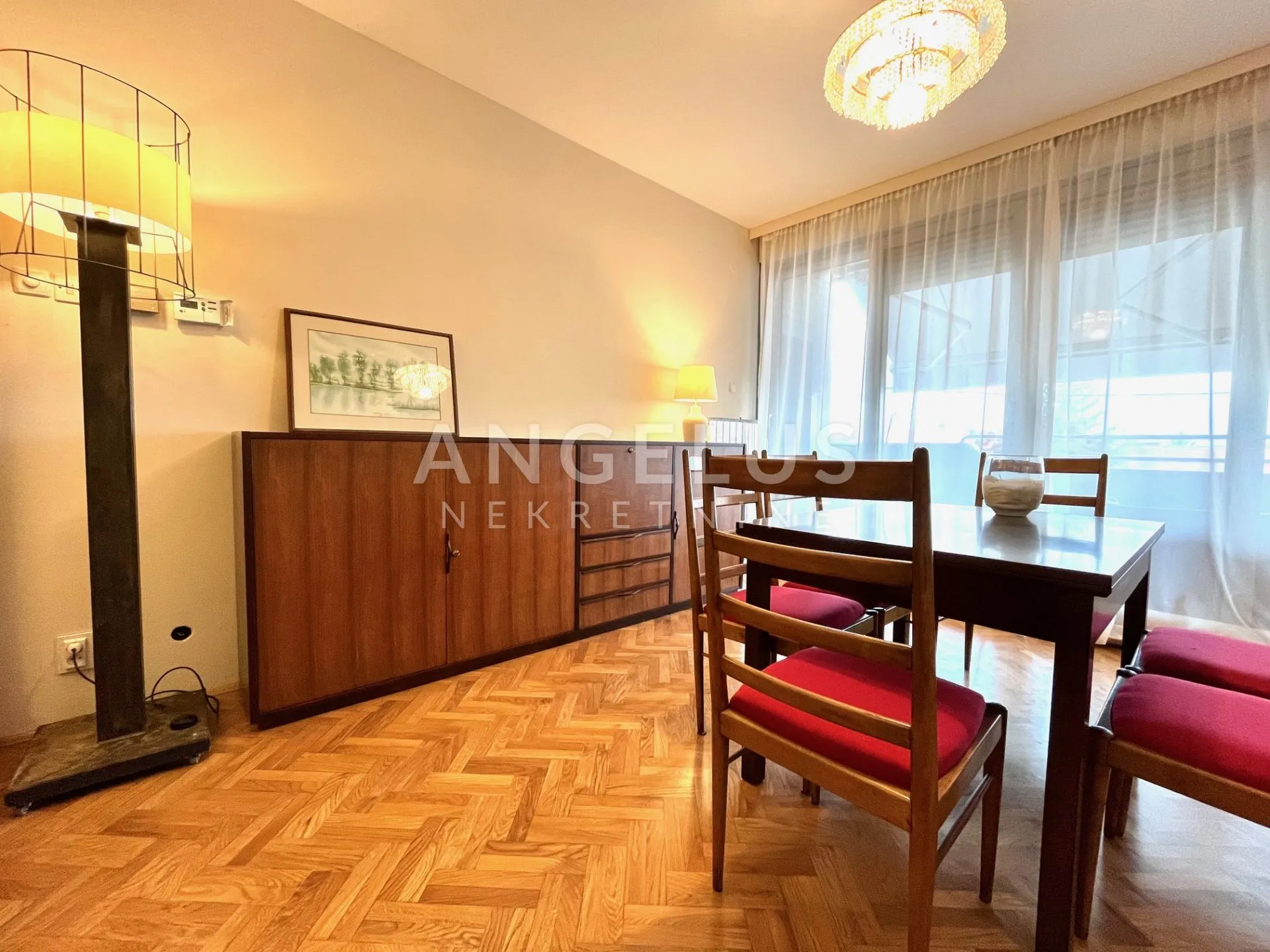 zagreb, pantovčak - šarmantni dvoetažni stan 190m2 s terasom - slika 7