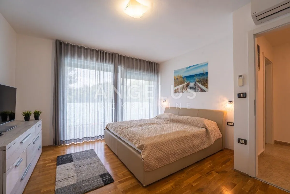 istra, pula - vila s bazenom za dugoročni najam, 285m2 - slika 16