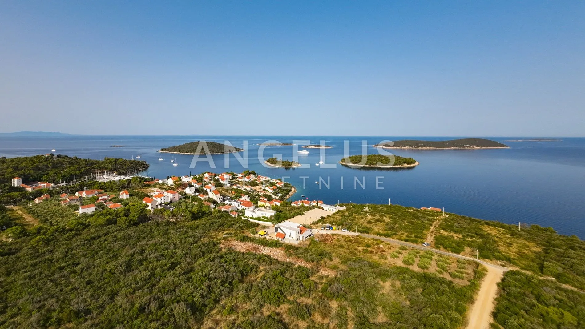 šolta, maslinica - građ.zemljište sa panoramskim pogledom - slika 2