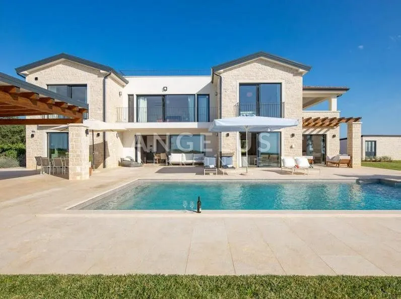 istra, višnjan - vila 402m2 s pogledom na more - slika 39