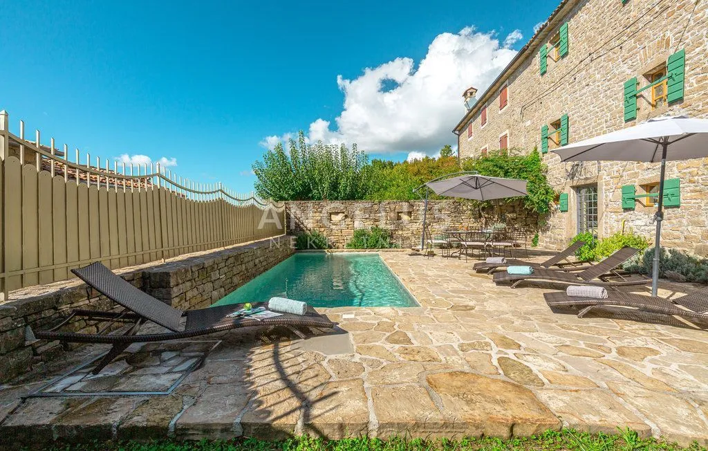 istra, okolica grožnjana - kamena kuća, 180m2, dugoročno! - slika 3