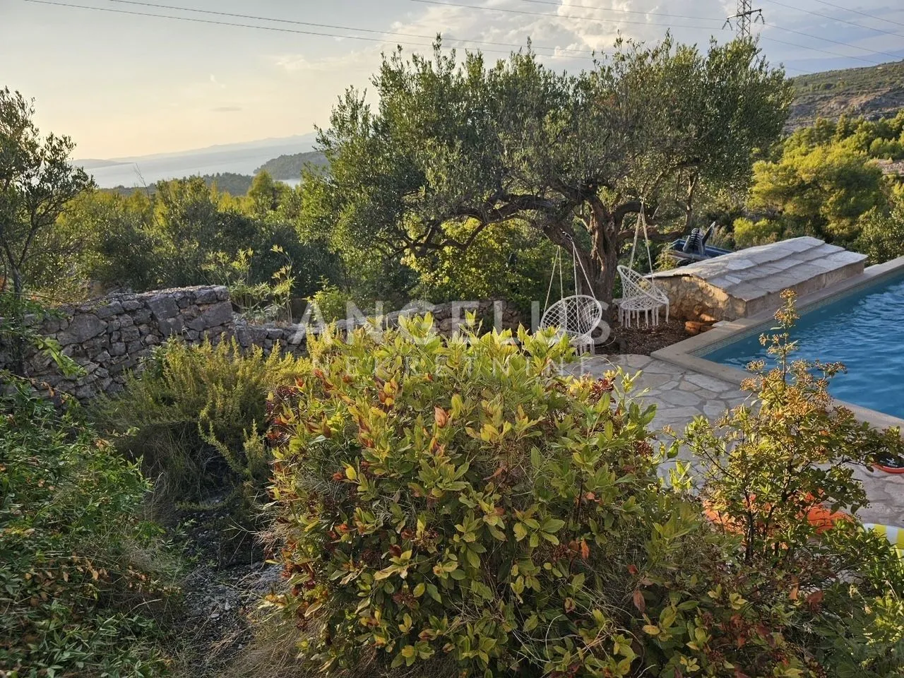 brač, bobovišća - prekrasna kamena kuća sa otvorenim pogeldom - slika 5