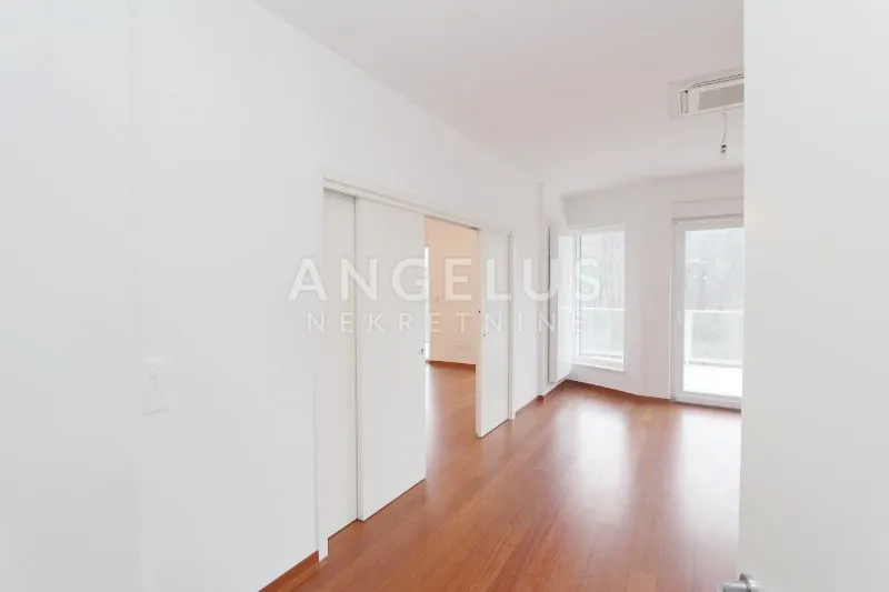 zagreb (prekrižje) stan za najam, 200m2 - slika 14