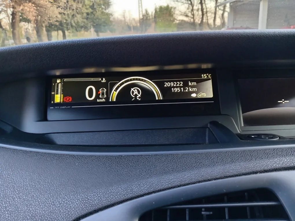 prodajem renault megane scenic - slika 5