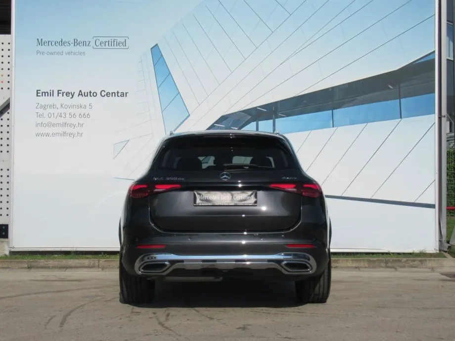 mercedes-benz glc 300 de 4matic avantgarde/panorama/burmester/memory - slika 7